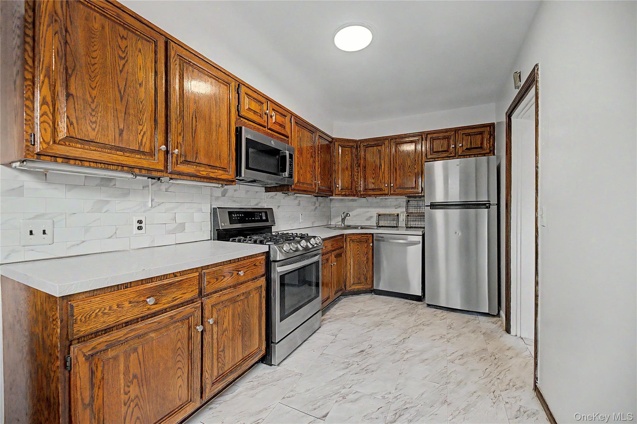 25 Longmeadow Road Property Photo 18
