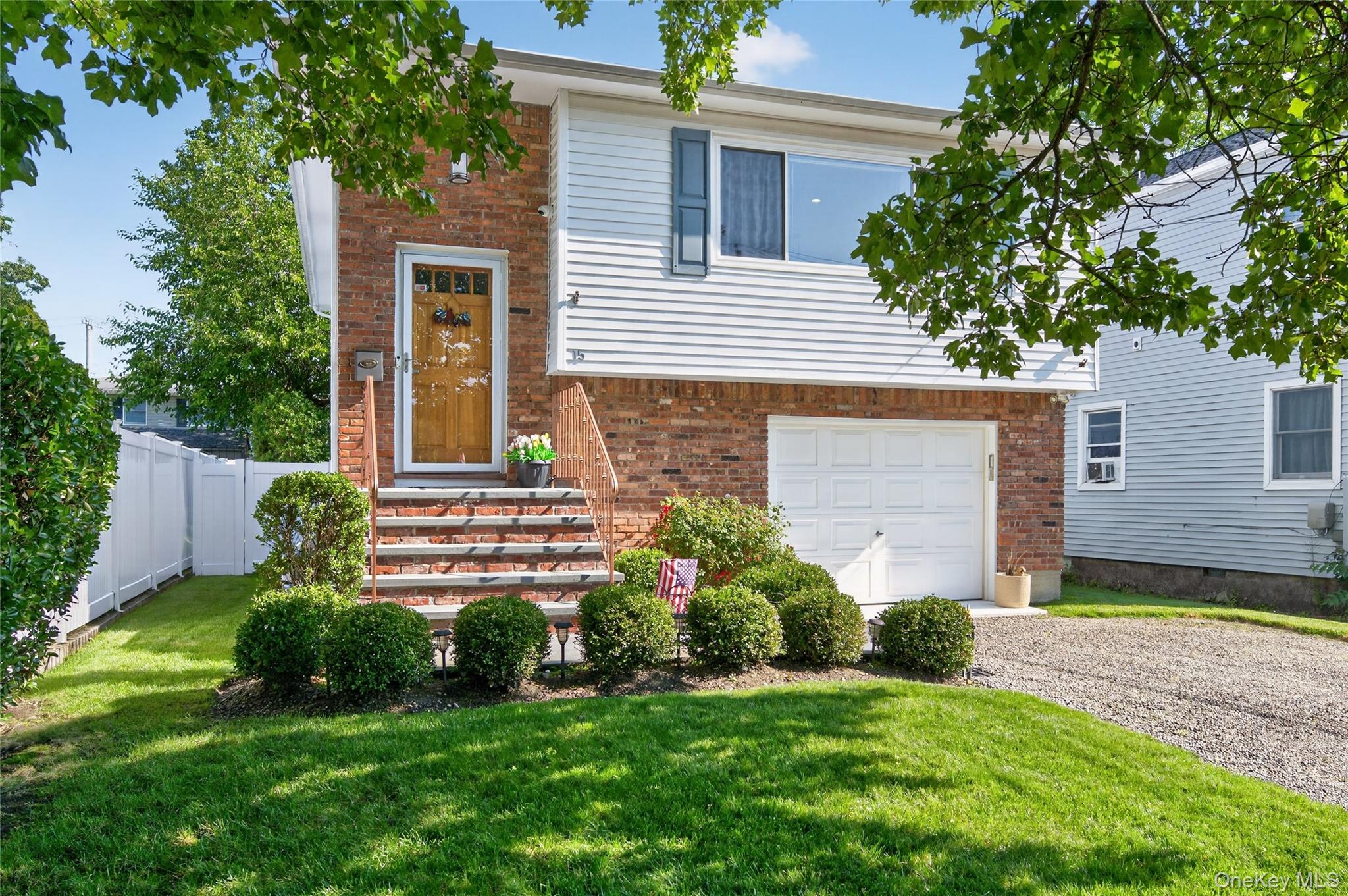 15 1st Avenue Property Photo 1