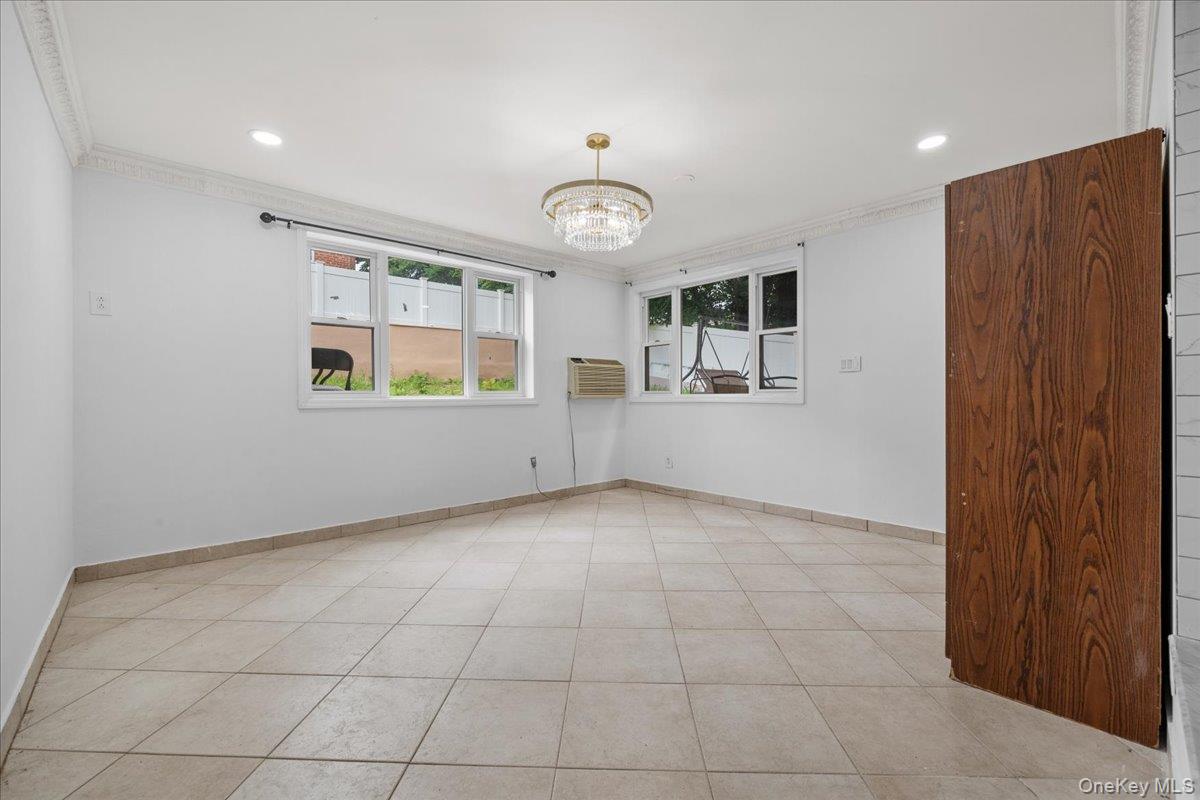 2351 Kingsland Avenue Property Photo 17