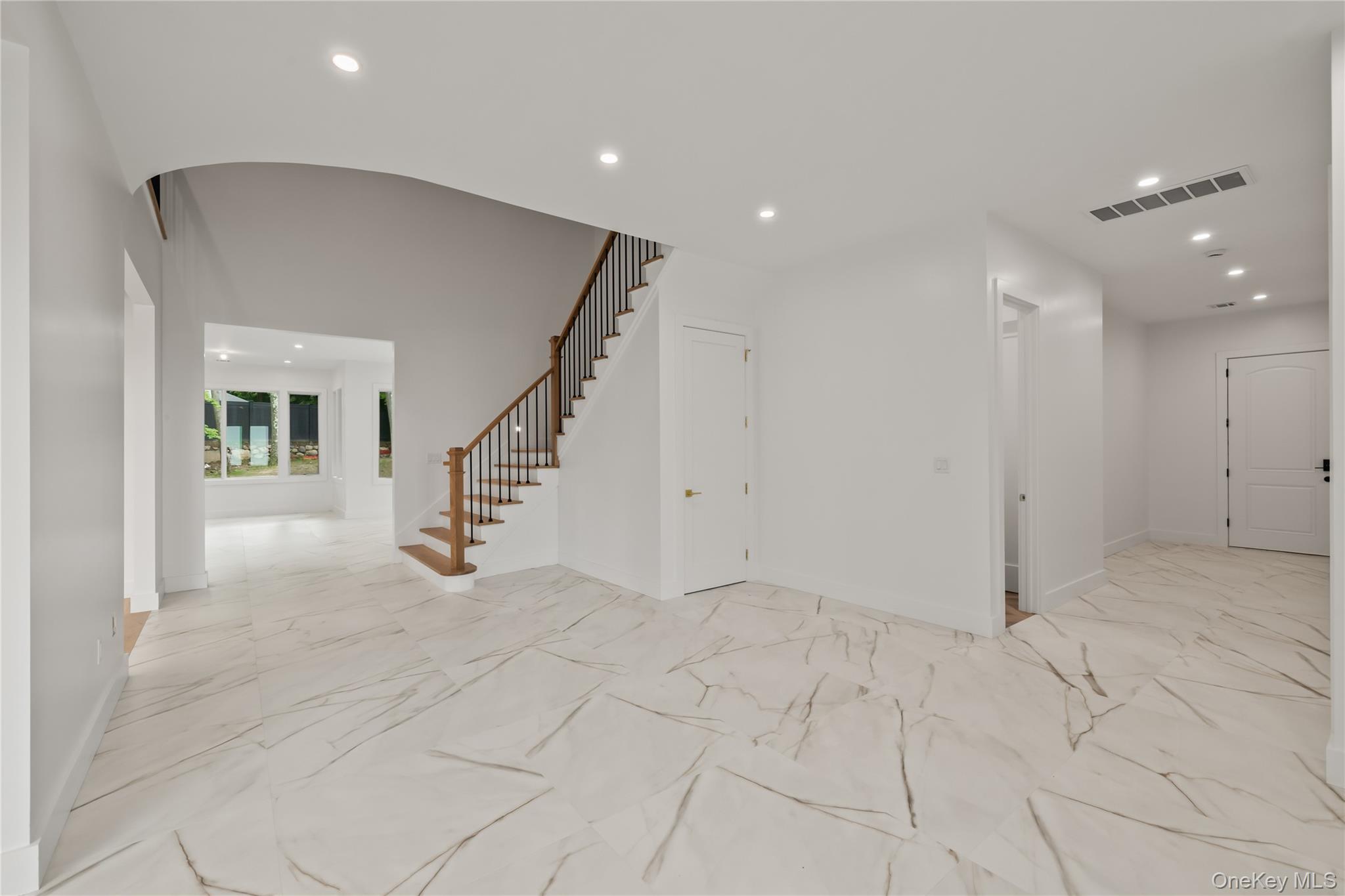 31 Argo Lane Property Photo 6