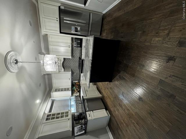 16 Boxwood Road Property Photo 2