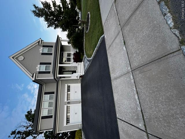 16 Boxwood Road Property Photo 9