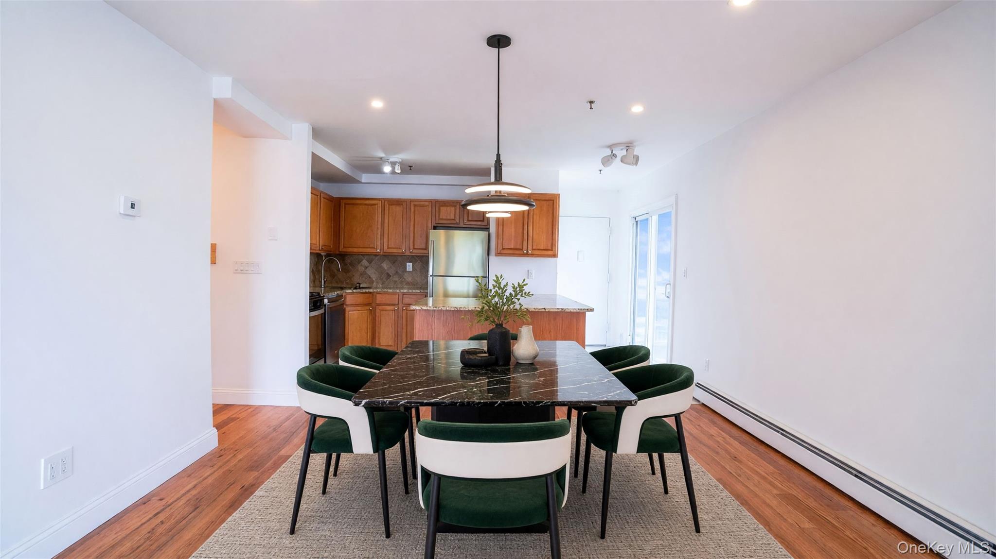 24 Pennyfield Avenue 2c Property Photo 2