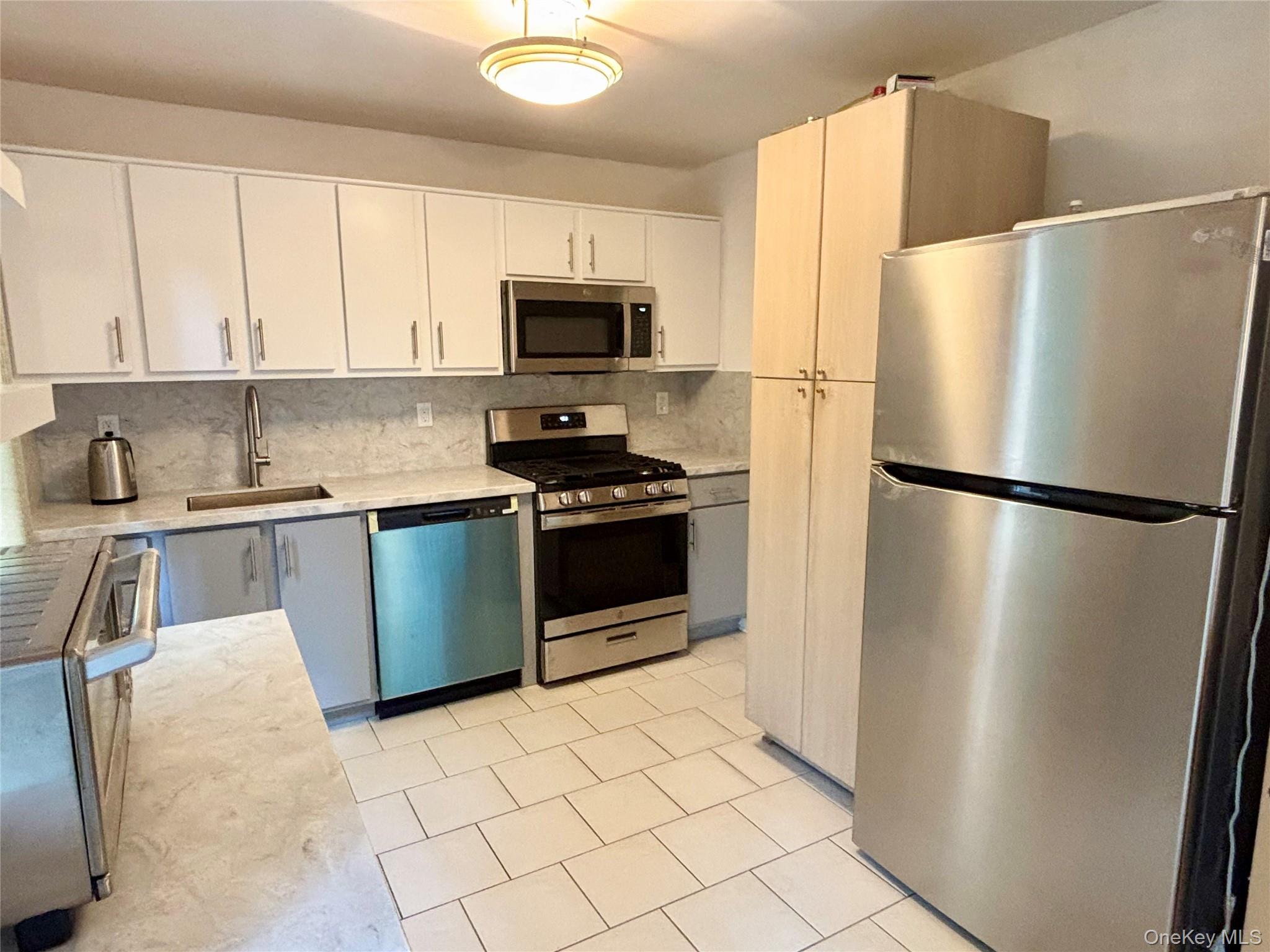 23 Klint Court Property Photo 6