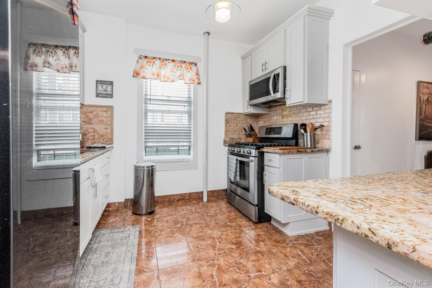 1858 Phelan Place Property Photo 6
