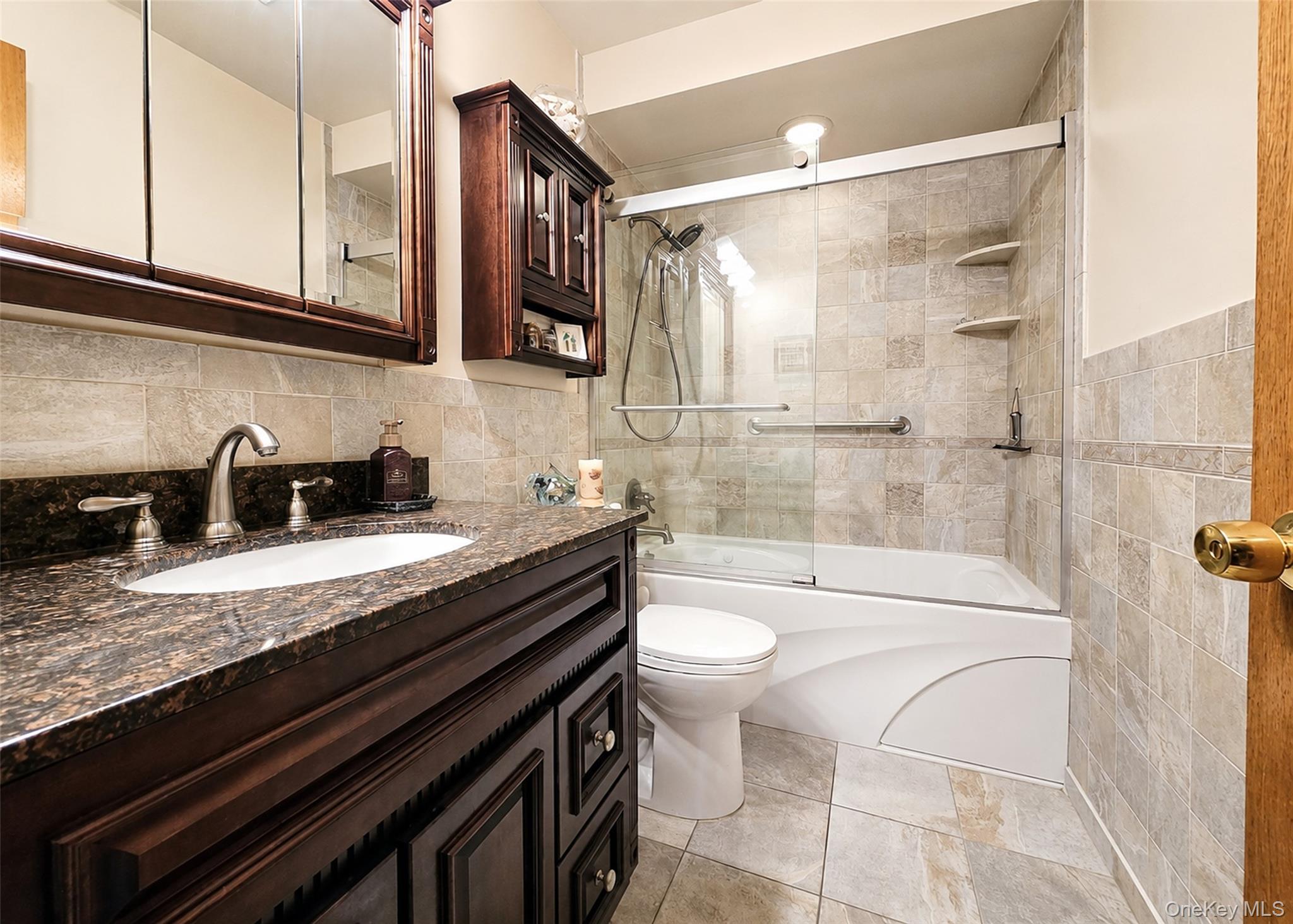823 5th Street Property Photo 10