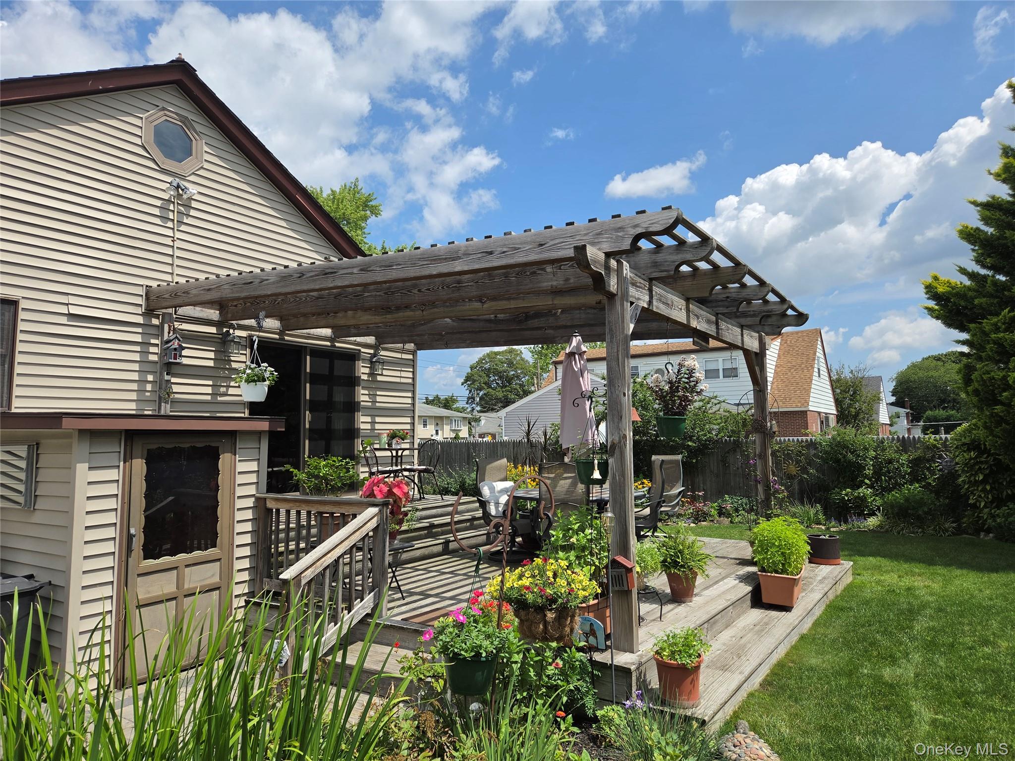 823 5th Street Property Photo 23