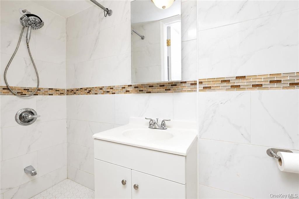 2118 E 26th Street Property Photo 26