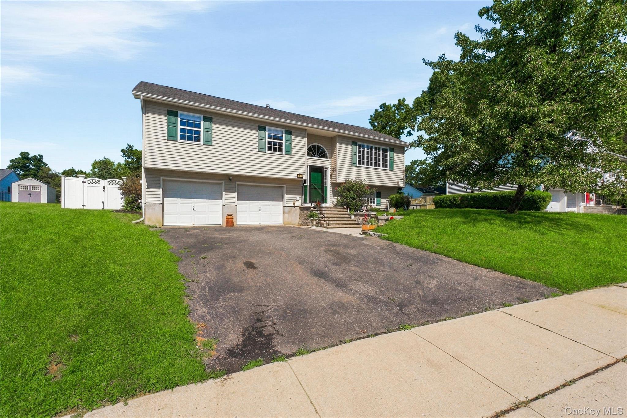 17 Princeton Drive Property Photo 3