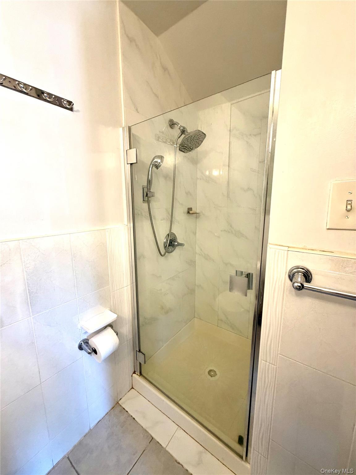 6022 83rd Place Property Photo 10