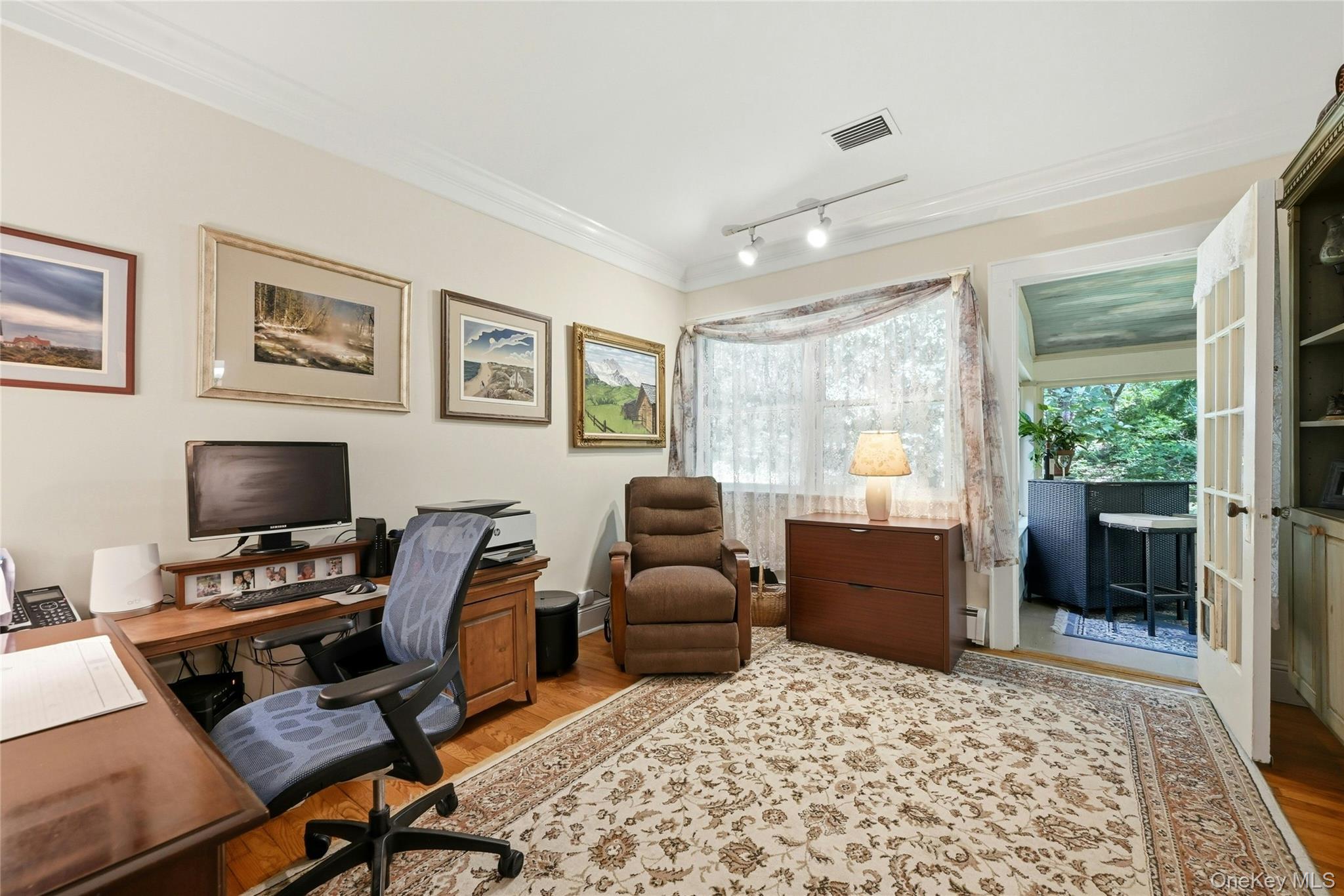 2064 N Country Road Property Photo 17