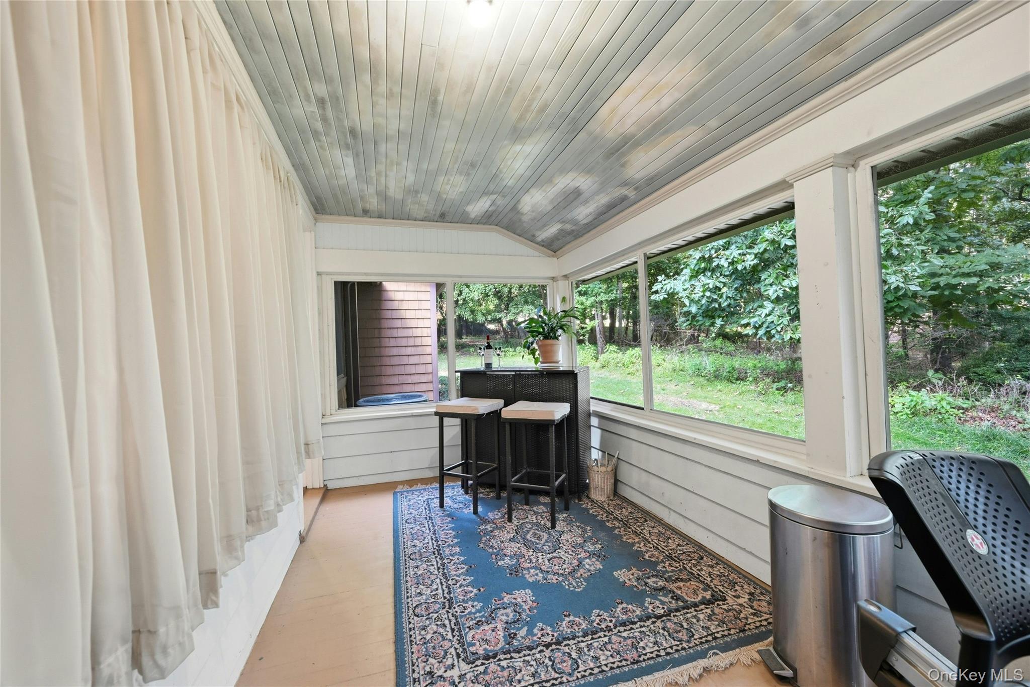 2064 N Country Road Property Photo 27