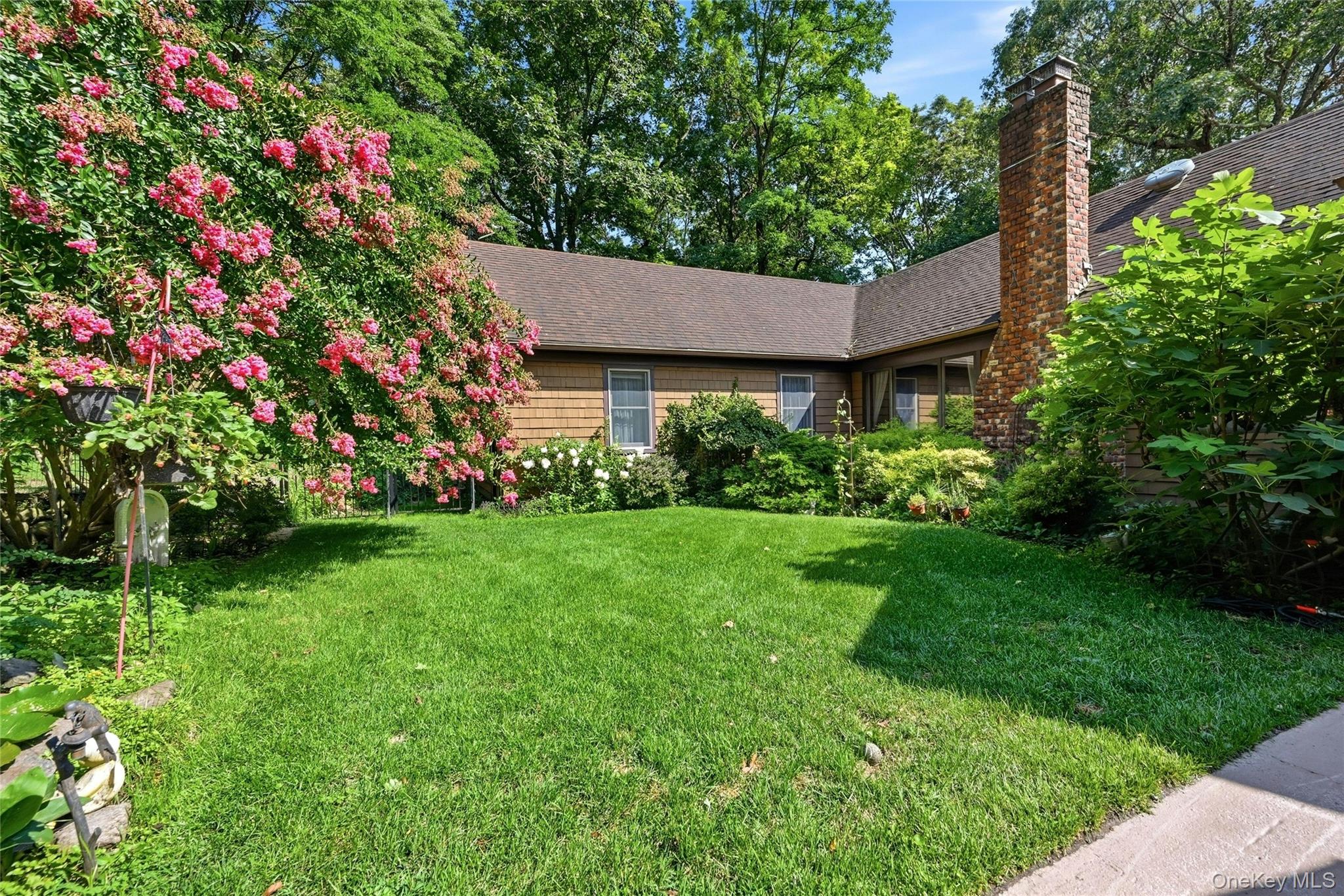 2064 N Country Road Property Photo 34