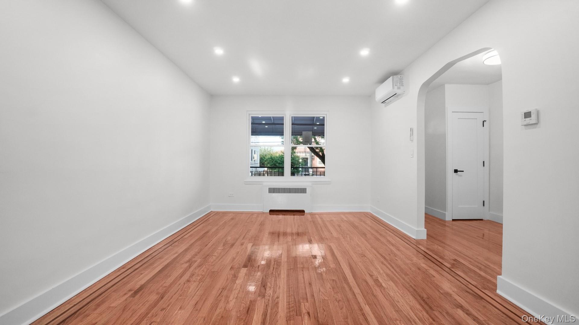 2539 Yates Avenue Property Photo 11