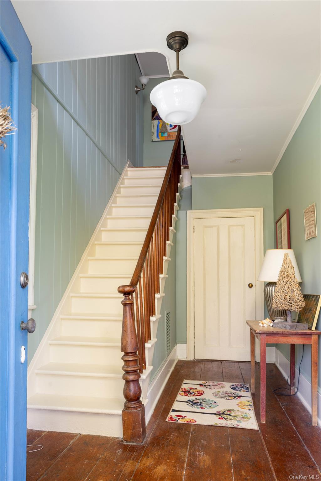 64 S Jamesport Avenue Property Photo 13