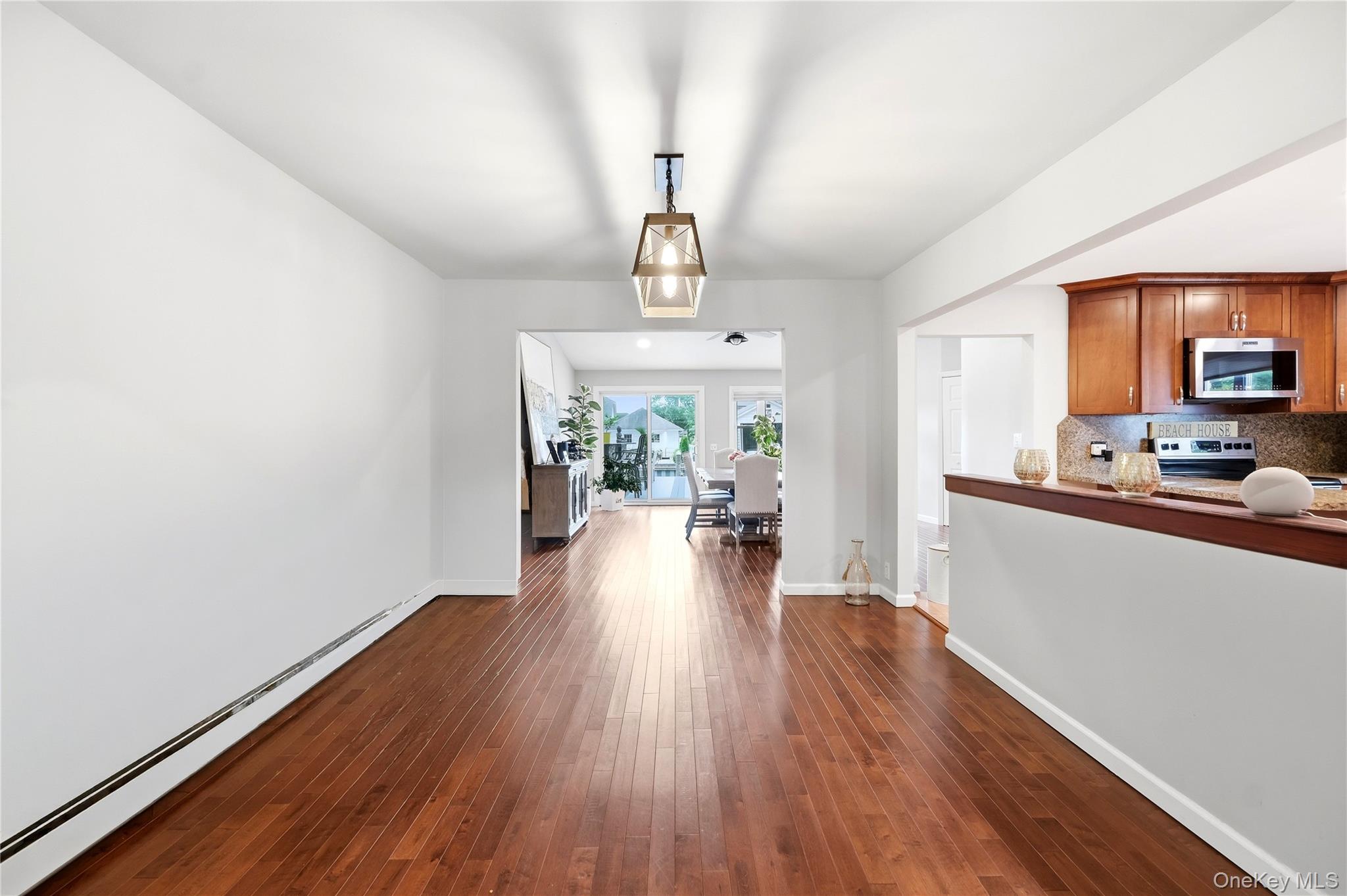 12 S Bay Avenue Property Photo 14
