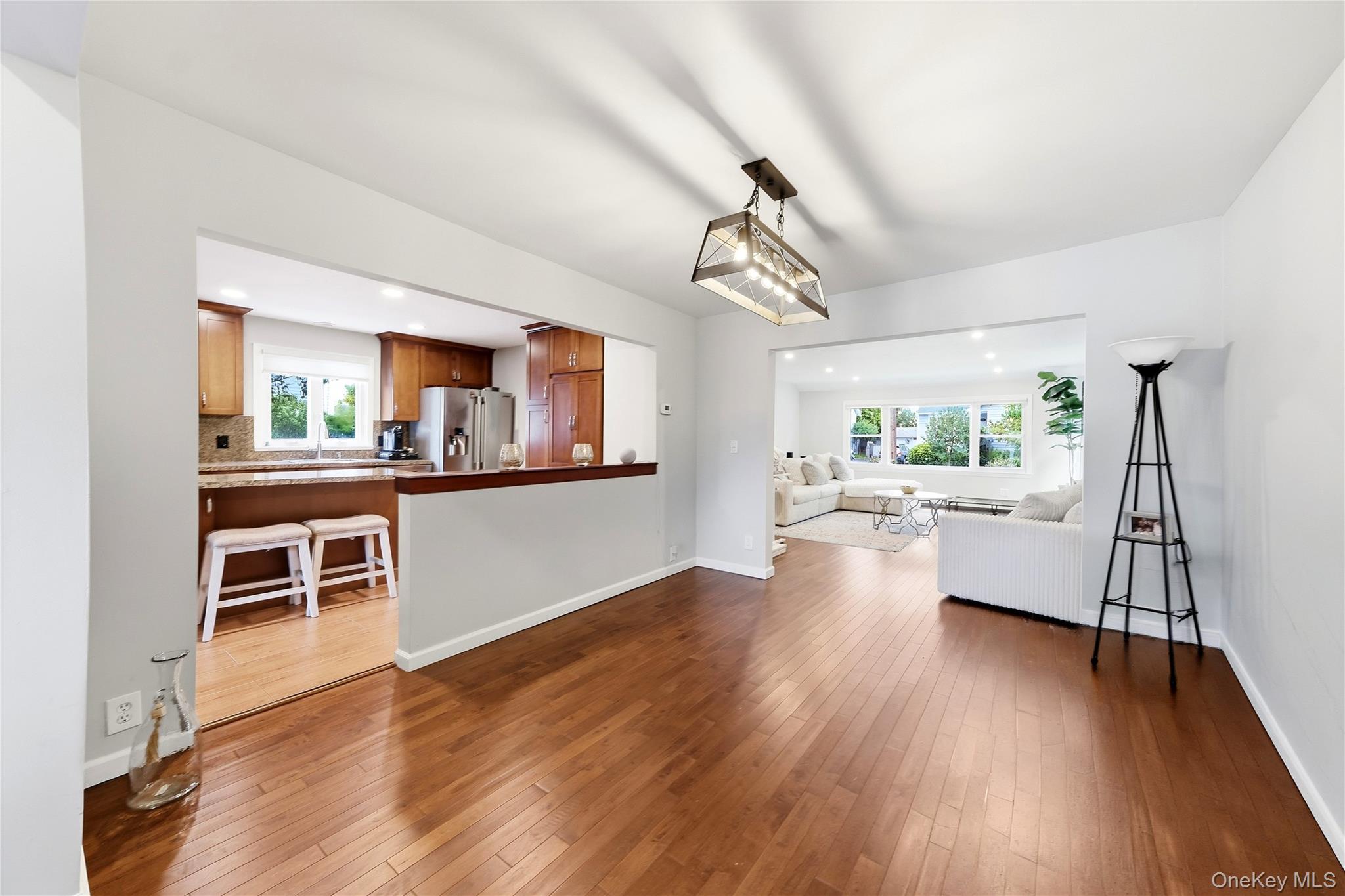 12 S Bay Avenue Property Photo 16
