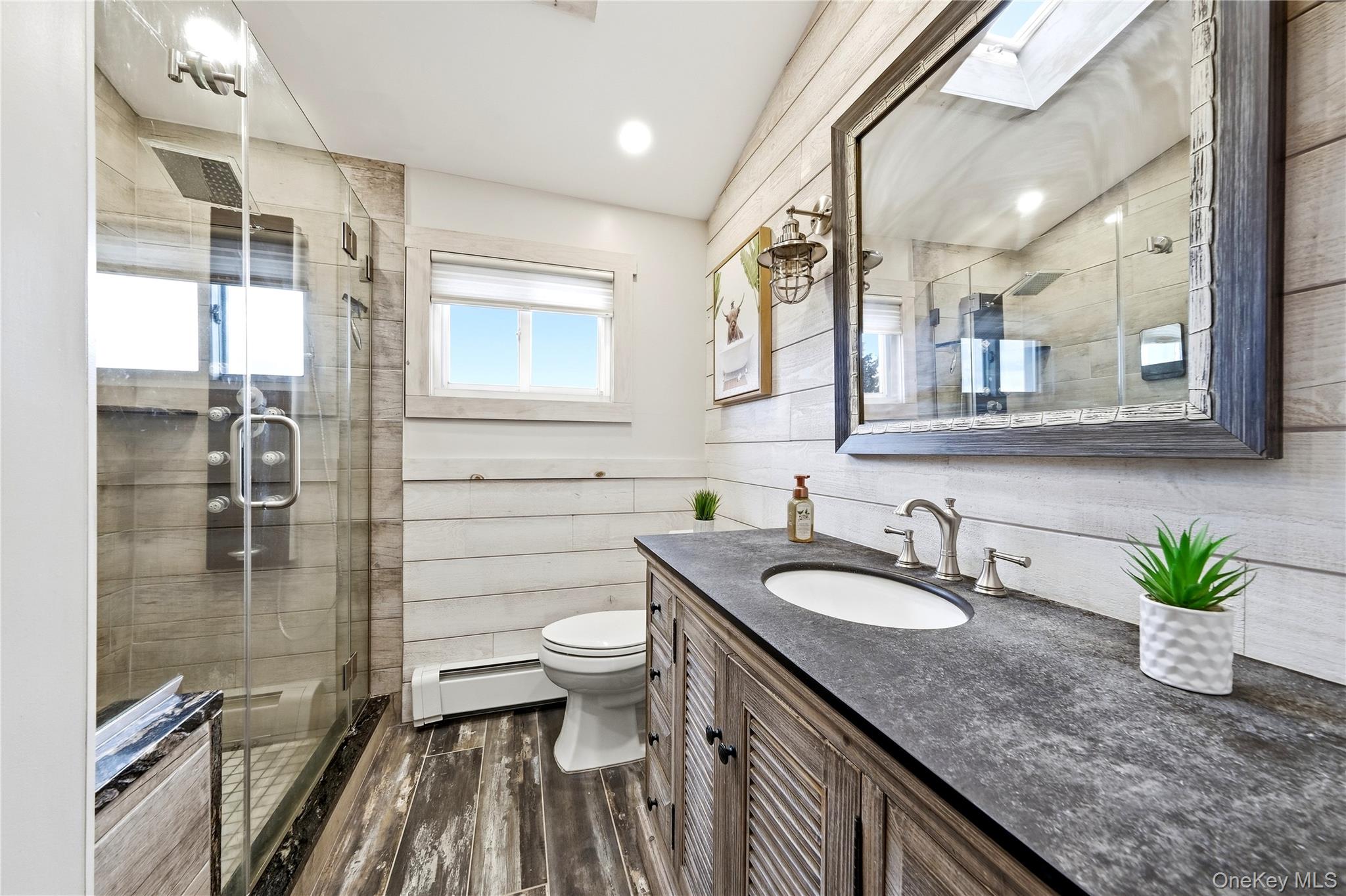 12 S Bay Avenue Property Photo 24