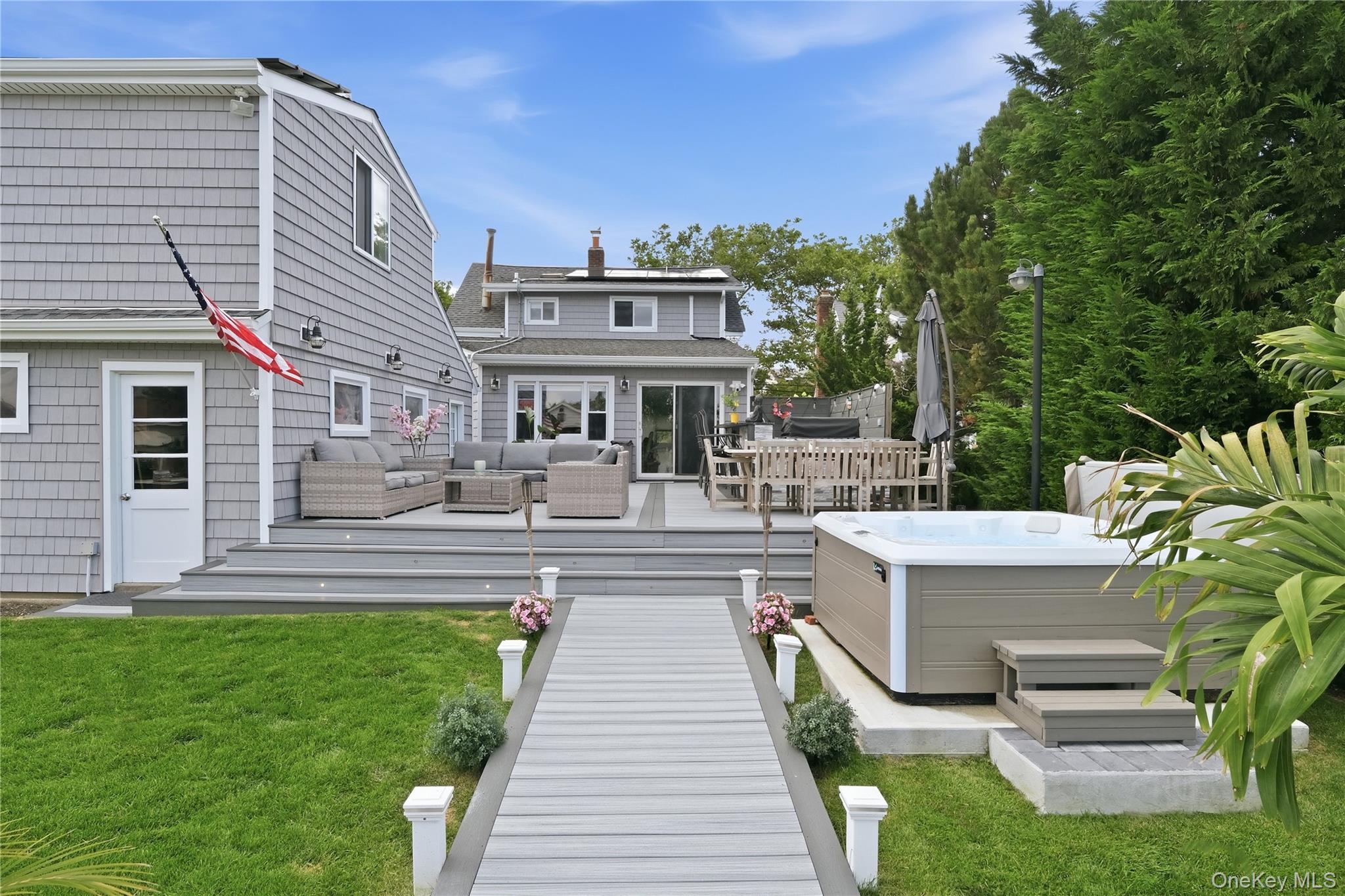 12 S Bay Avenue Property Photo 30