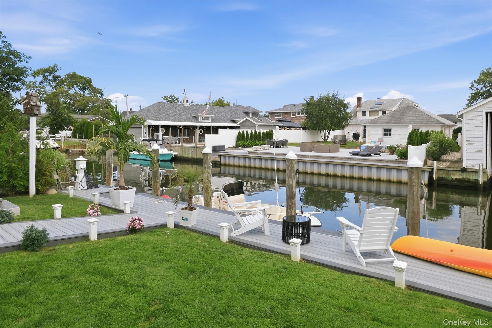 12 S Bay Avenue Property Photo 32