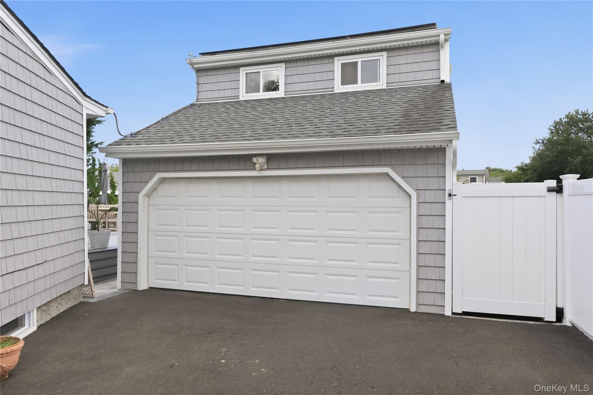 12 S Bay Avenue Property Photo 33