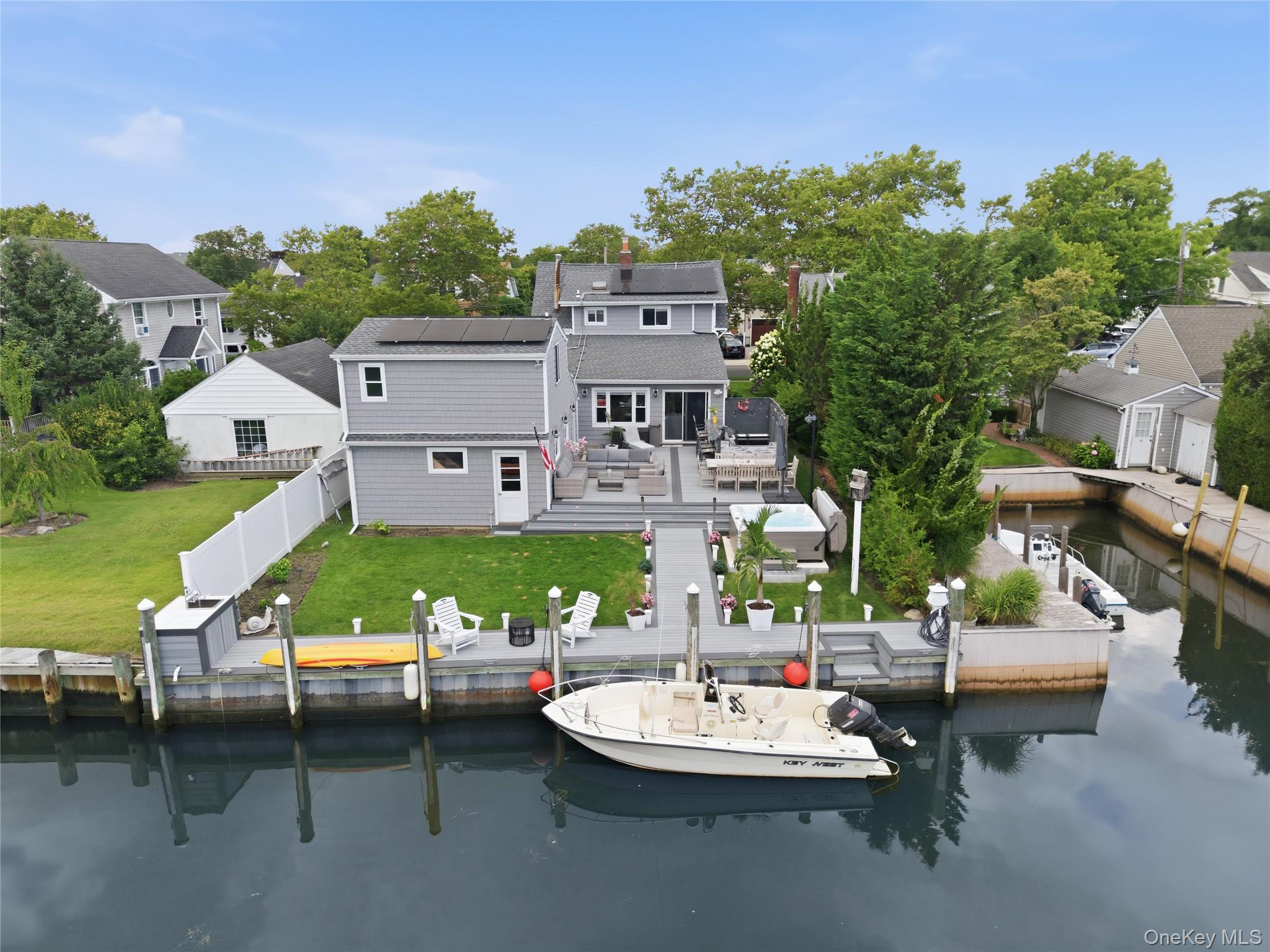 12 S Bay Avenue Property Photo 35