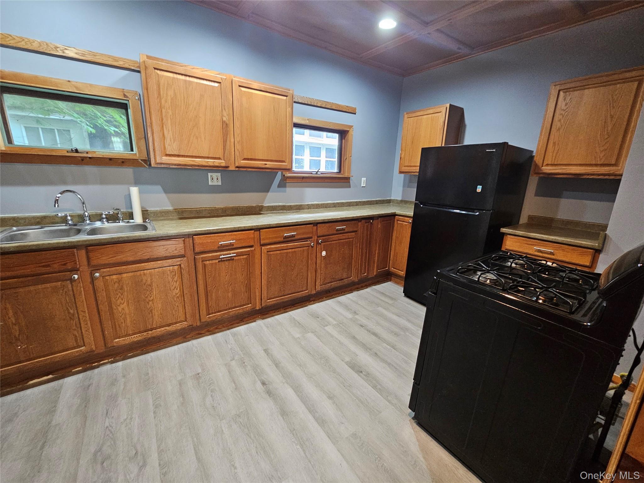 81 Franklin Street Property Photo 4