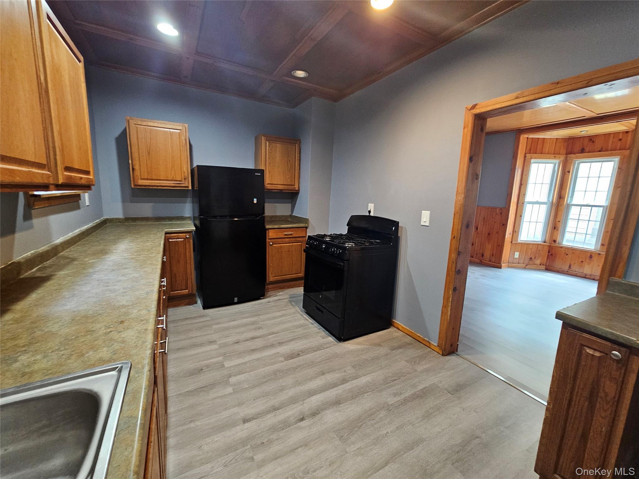 81 Franklin Street Property Photo 5