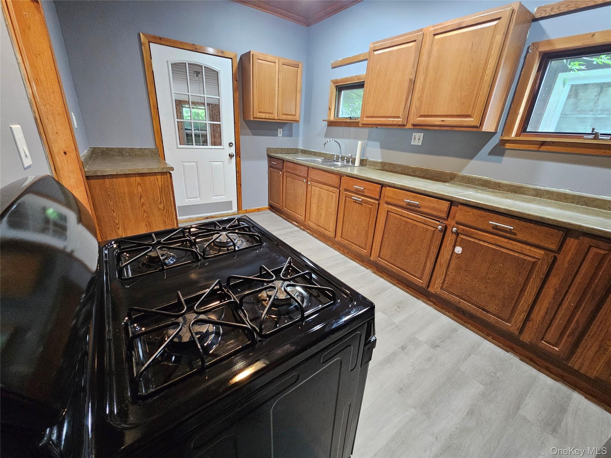 81 Franklin Street Property Photo 6