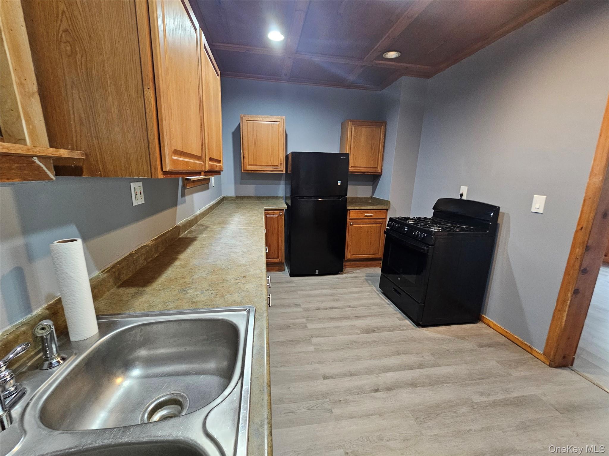 81 Franklin Street Property Photo 7