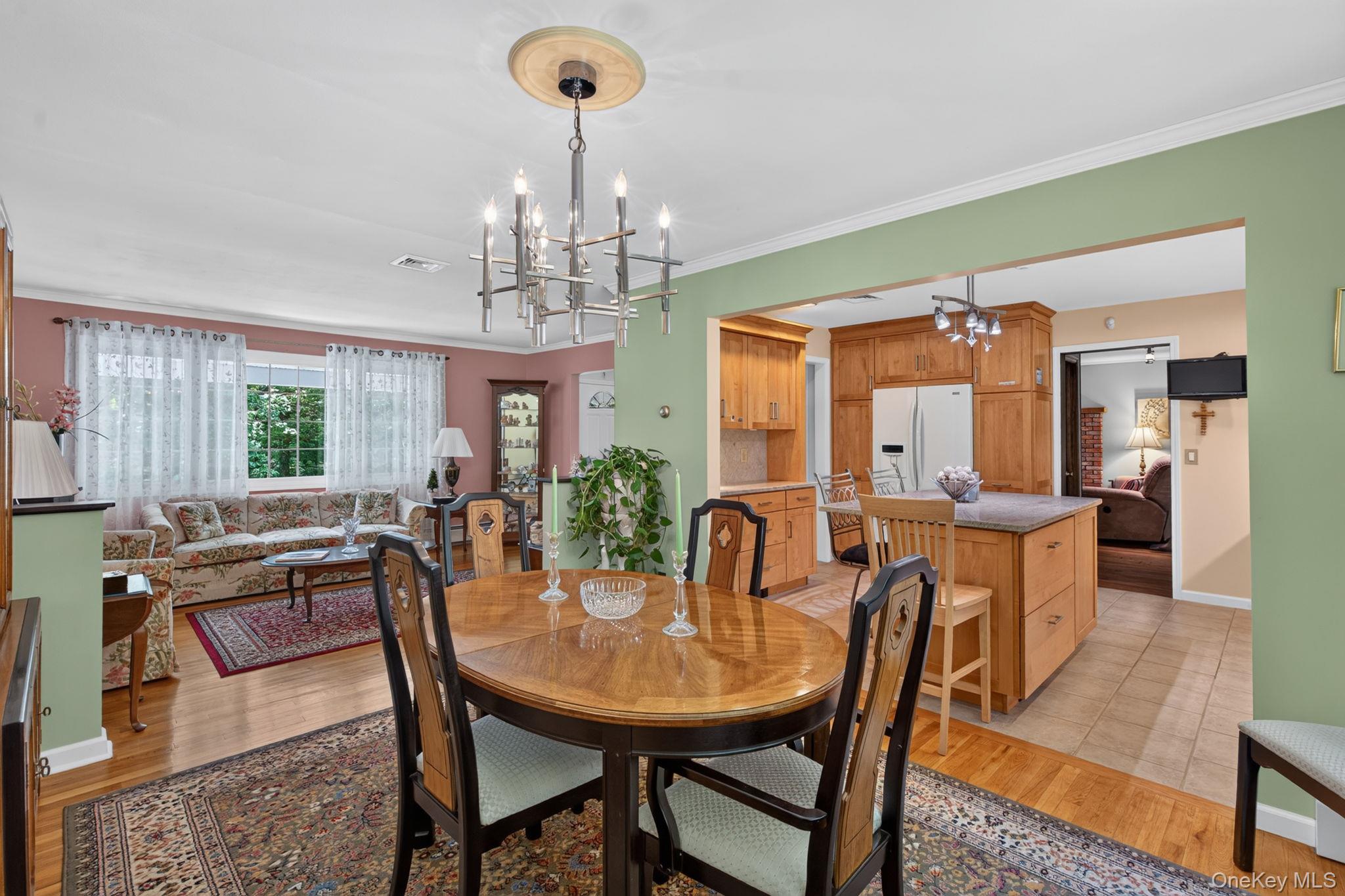 45 Goldin Boulevard Property Photo 8