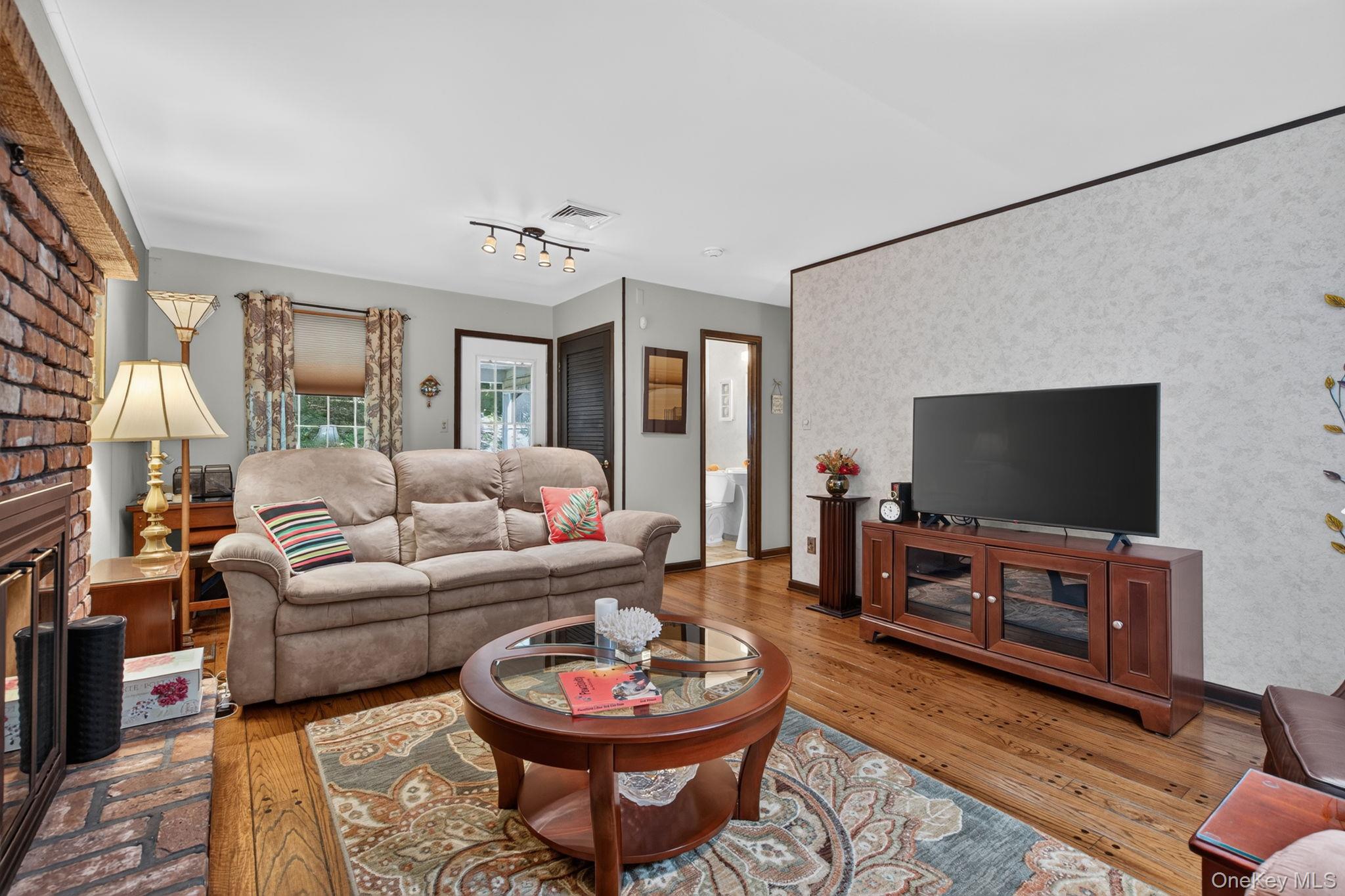 45 Goldin Boulevard Property Photo 11
