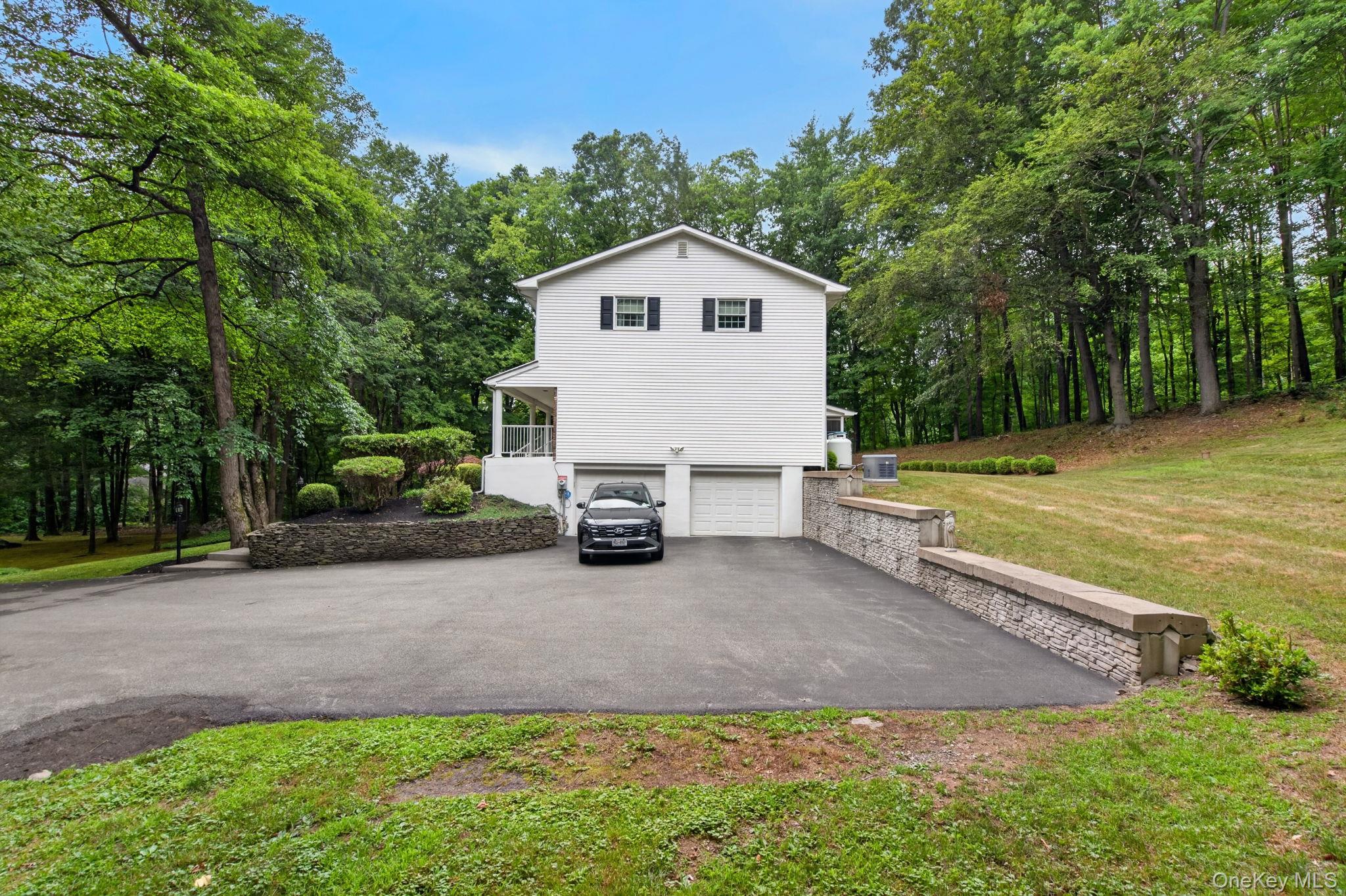 45 Goldin Boulevard Property Photo 35