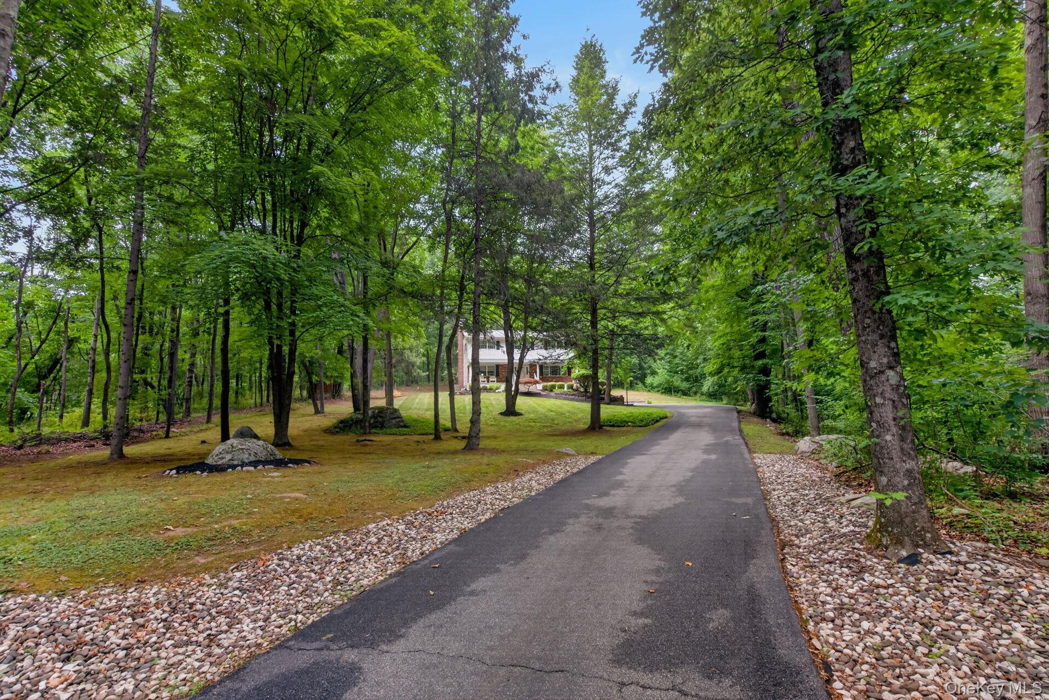 45 Goldin Boulevard Property Photo 36