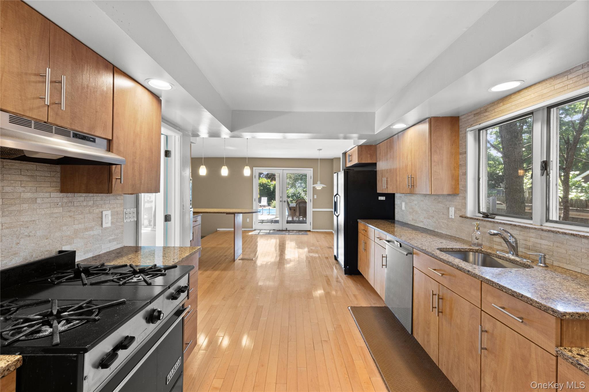 84 Oak Street Property Photo 15