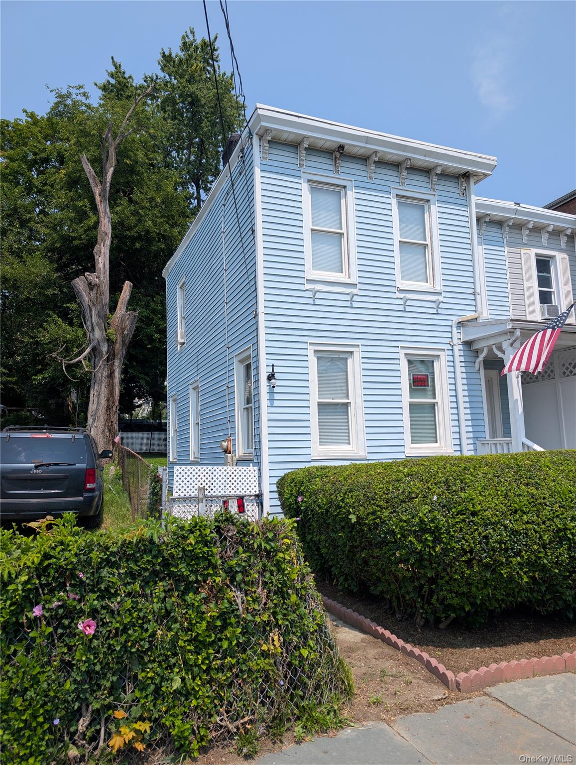 326 1st Street Property Photo 2