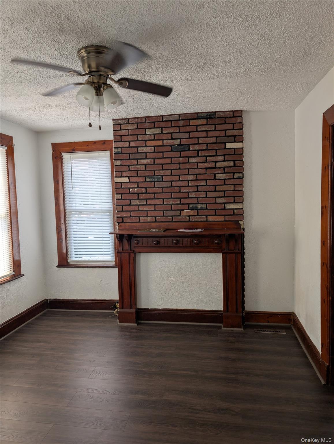 326 1st Street Property Photo 5