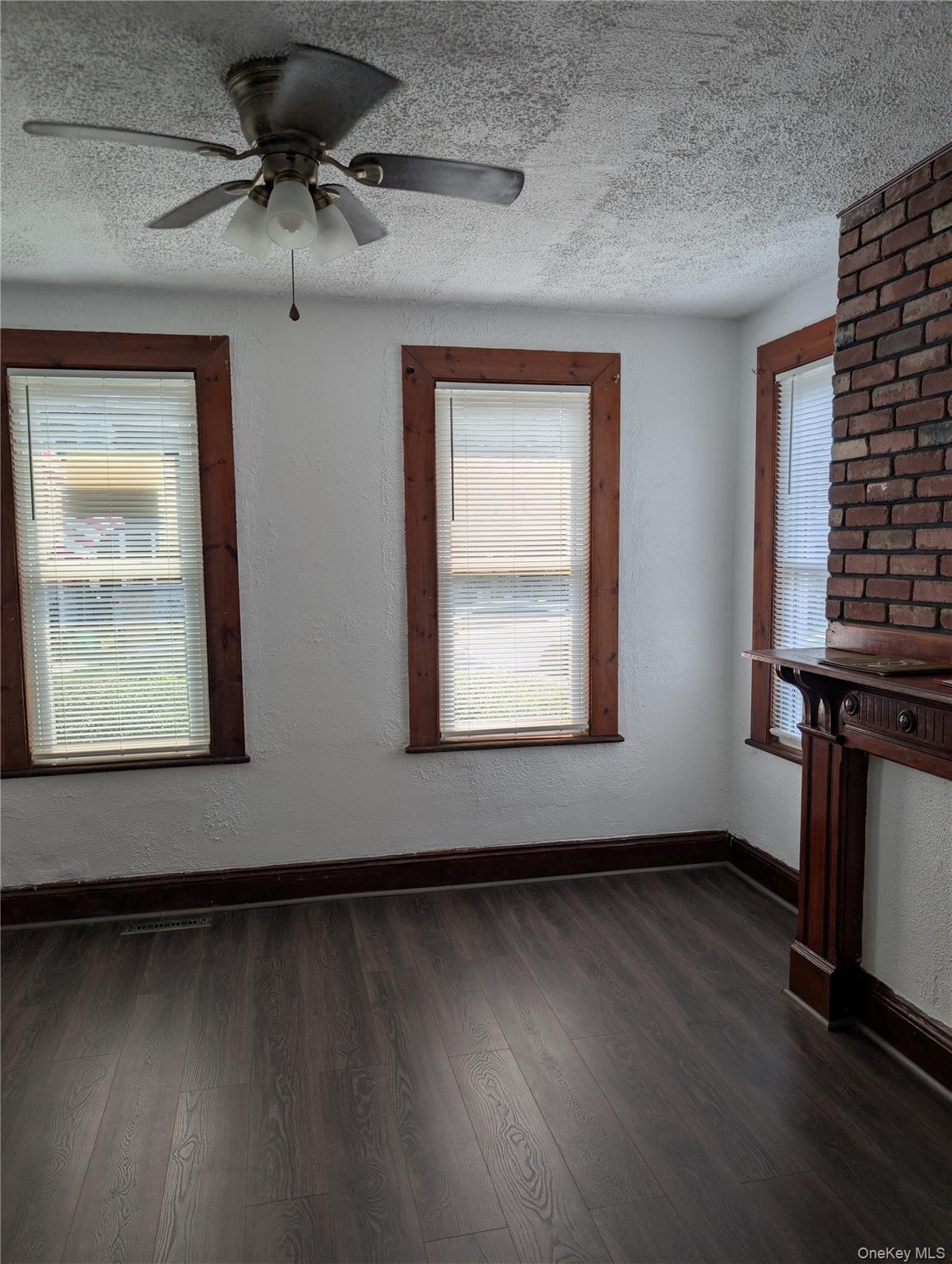326 1st Street Property Photo 6