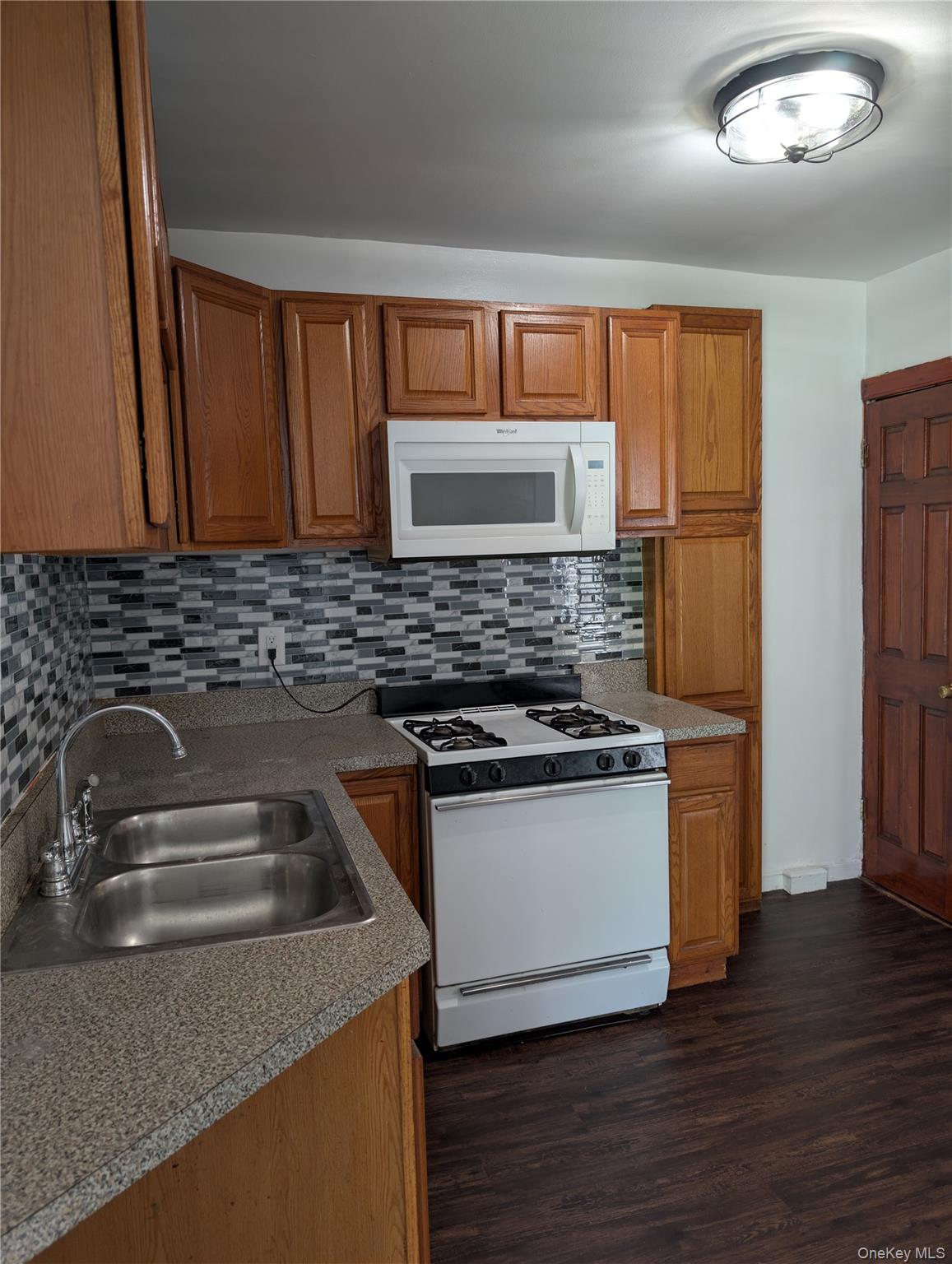 326 1st Street Property Photo 11