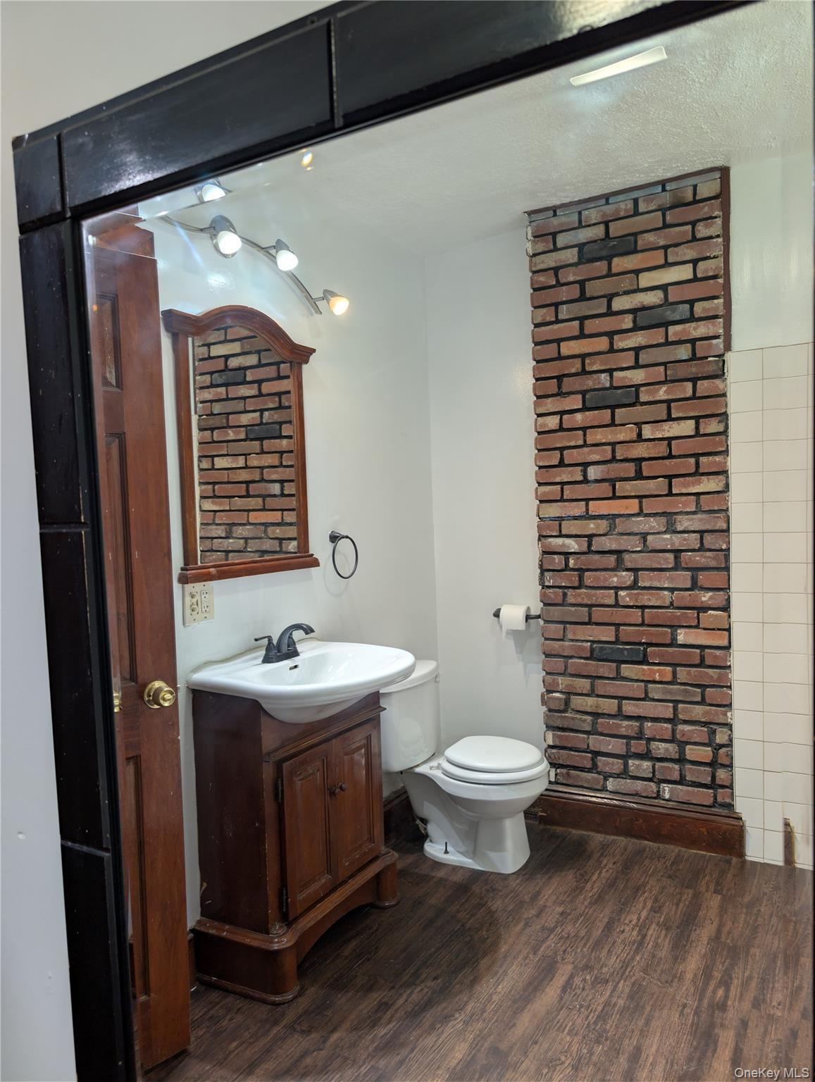326 1st Street Property Photo 23