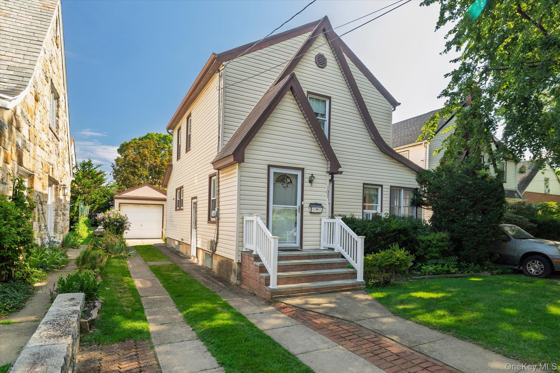 107 Cherry Street Property Photo 3
