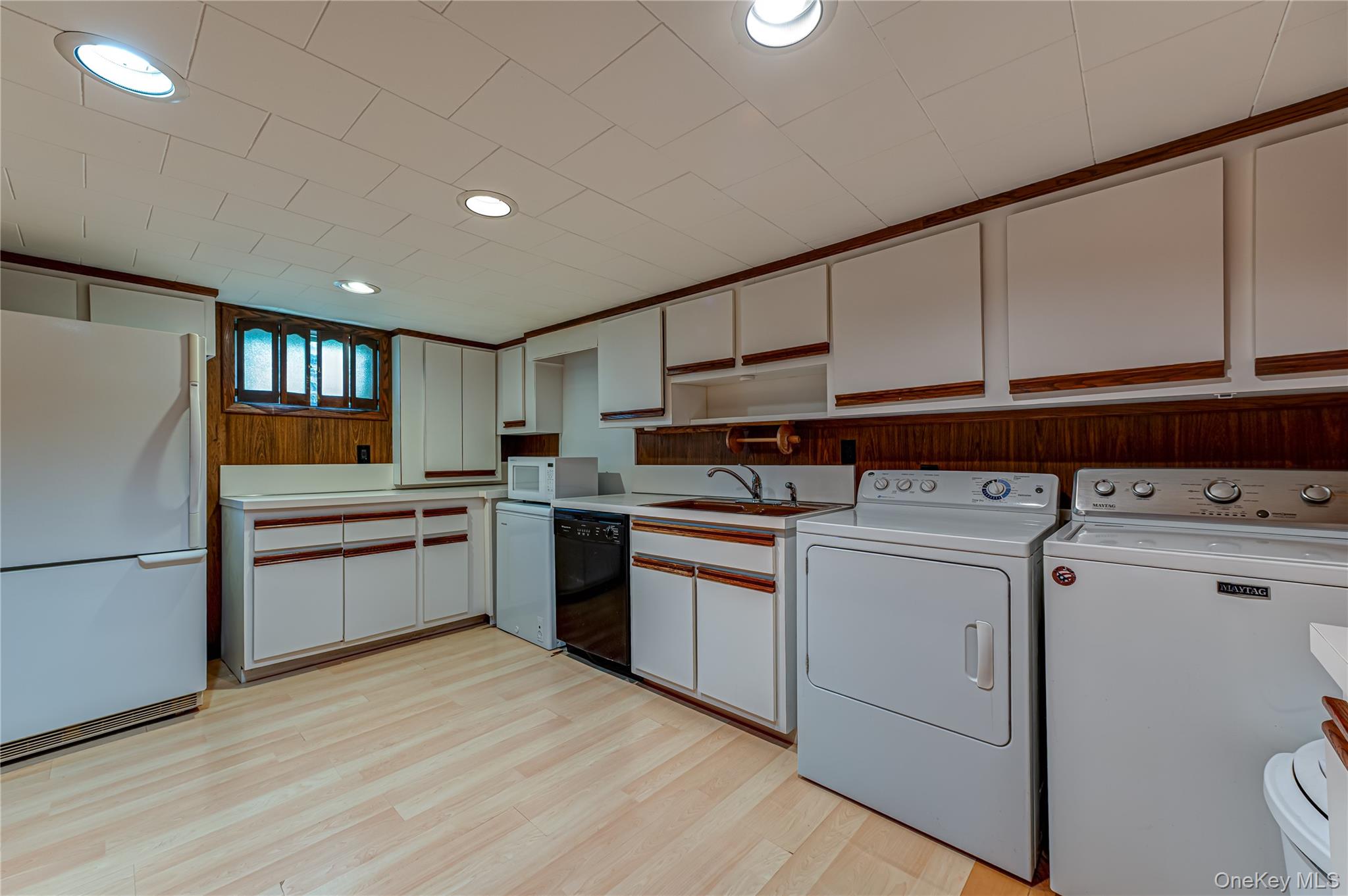 27 Ann Drive Property Photo 25