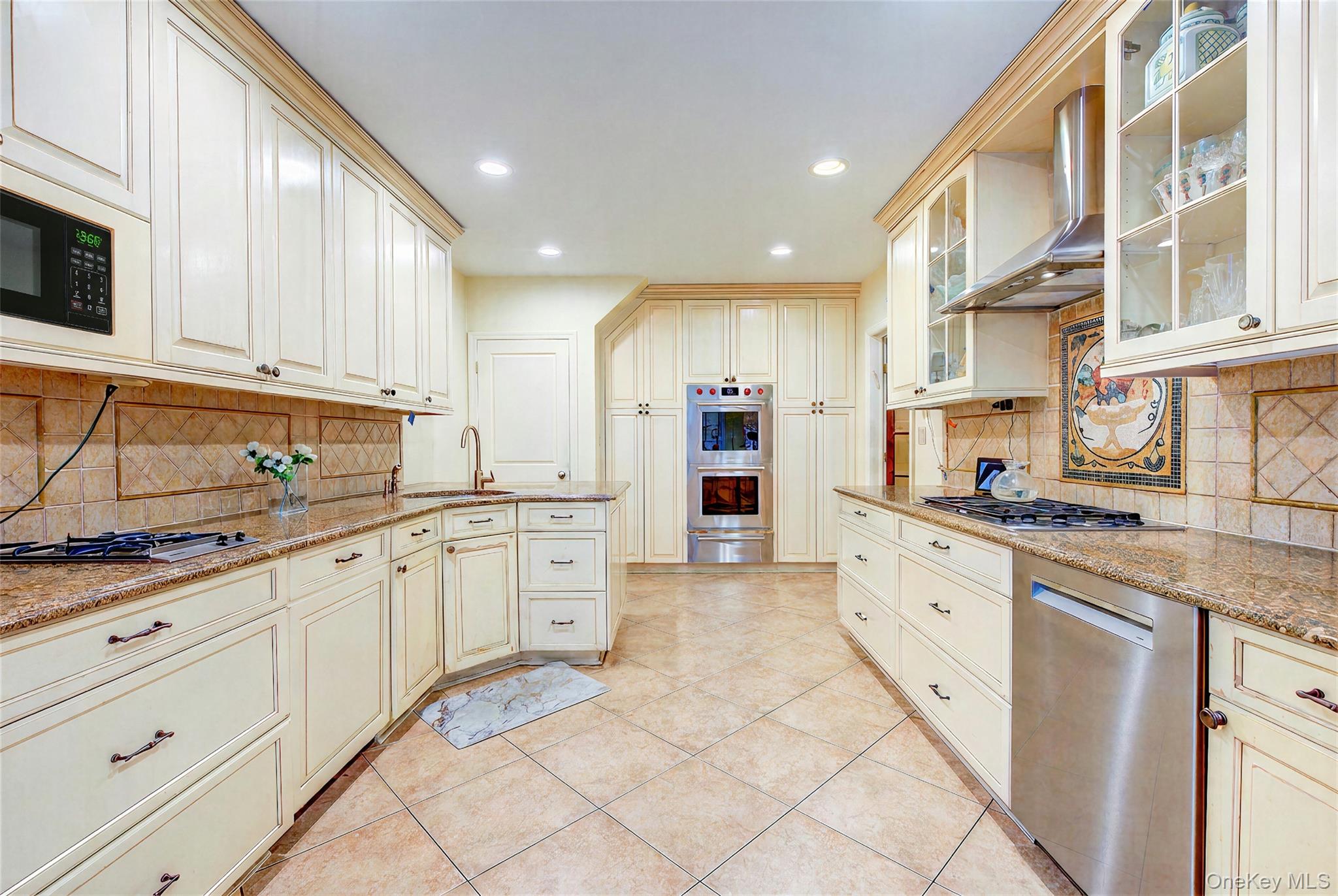 75-12 174th Street Property Photo 17