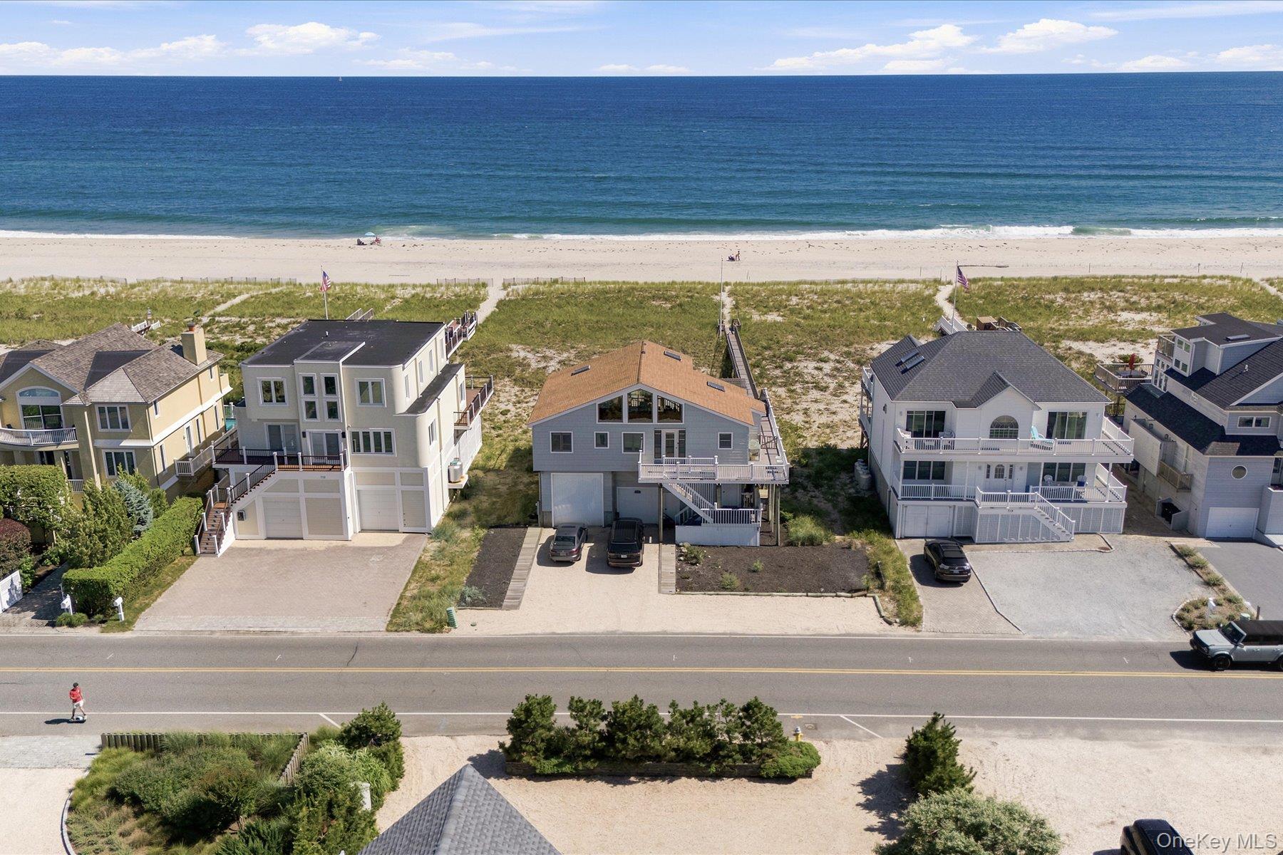 717 Dune Road Property Photo 1
