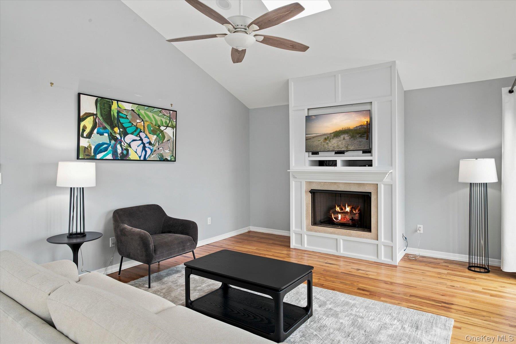 717 Dune Road Property Photo 11