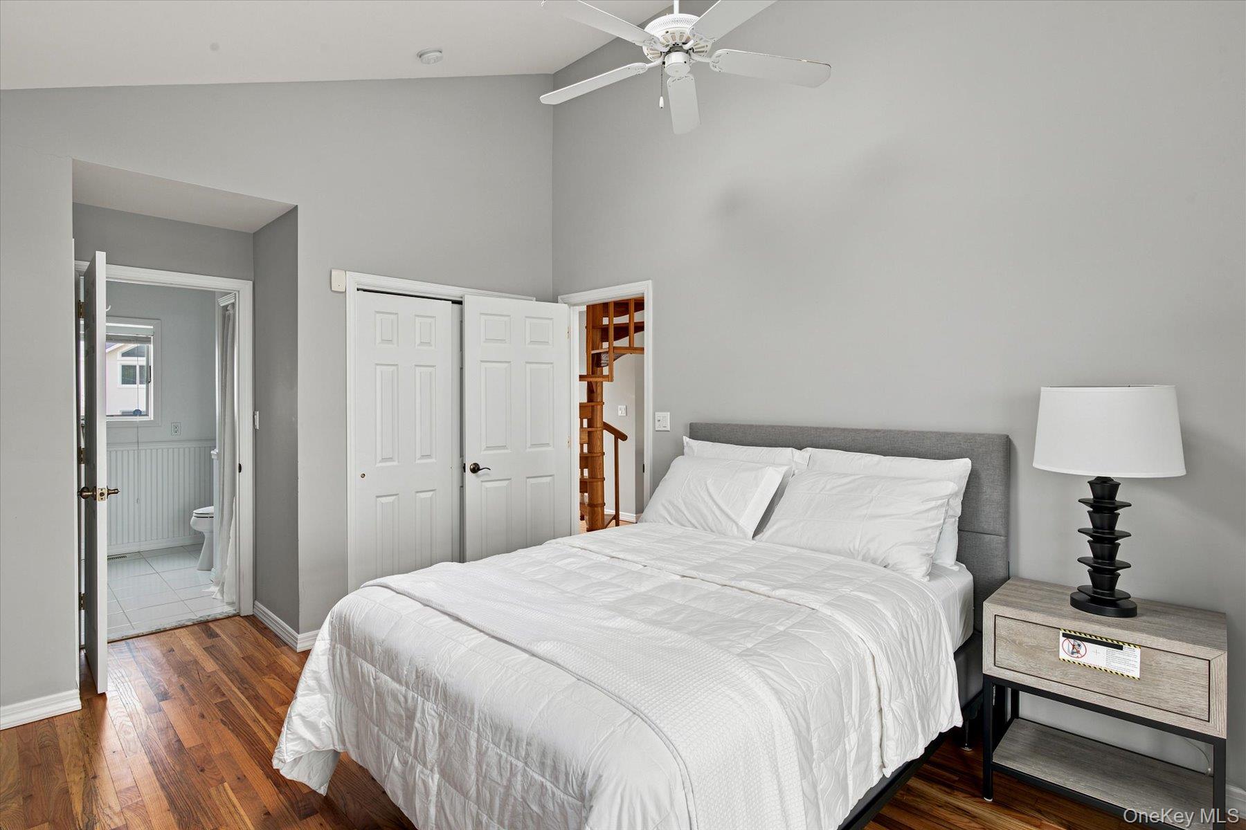717 Dune Road Property Photo 14