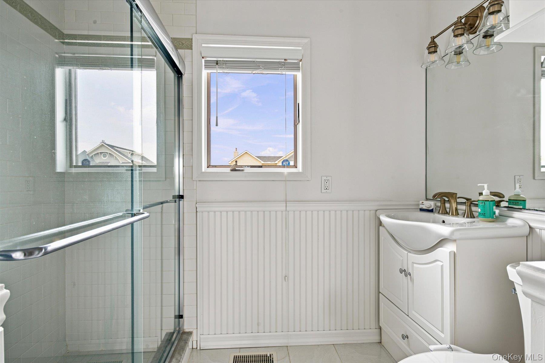 717 Dune Road Property Photo 18
