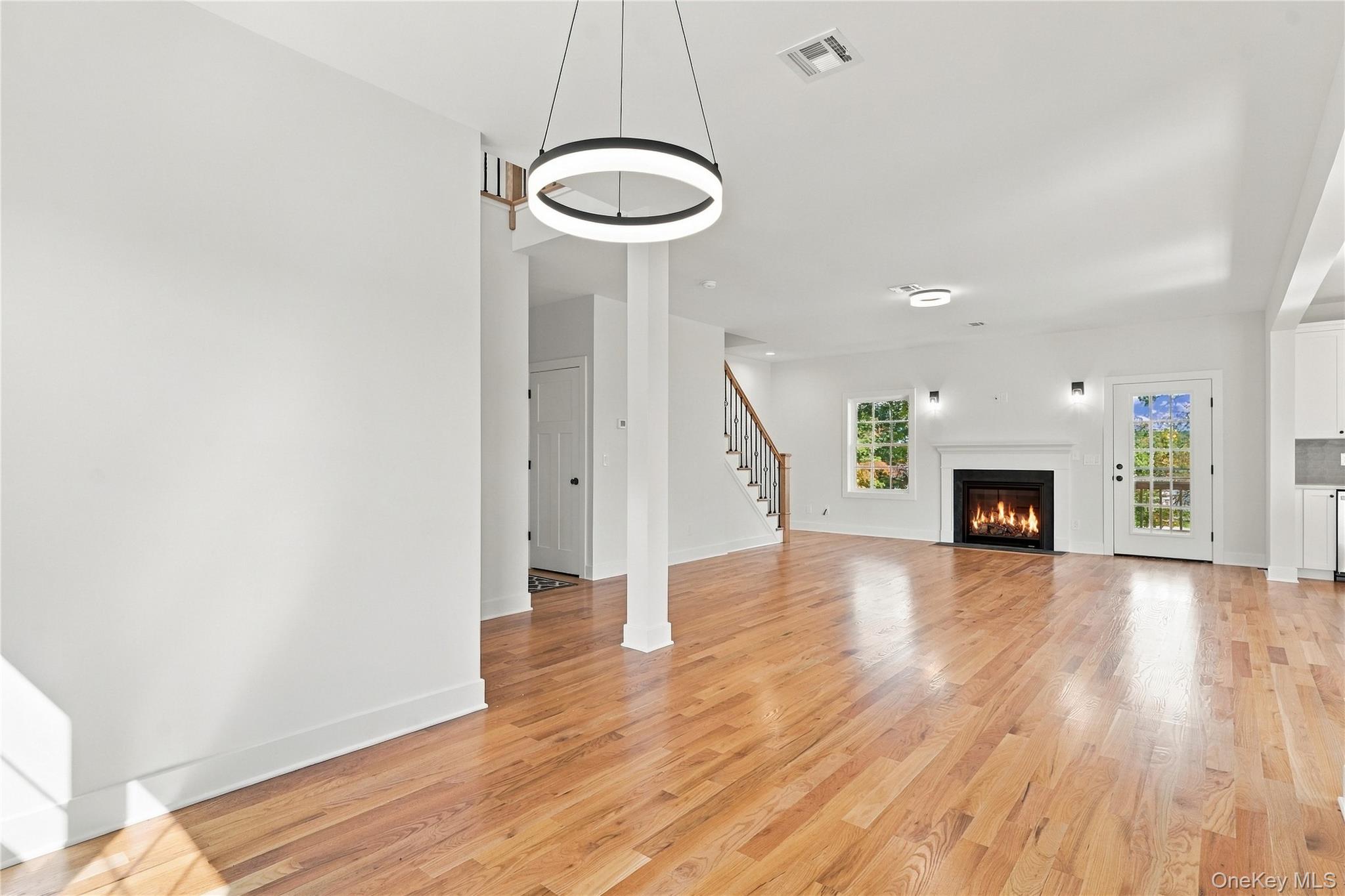 84 Frank Street Property Photo 9