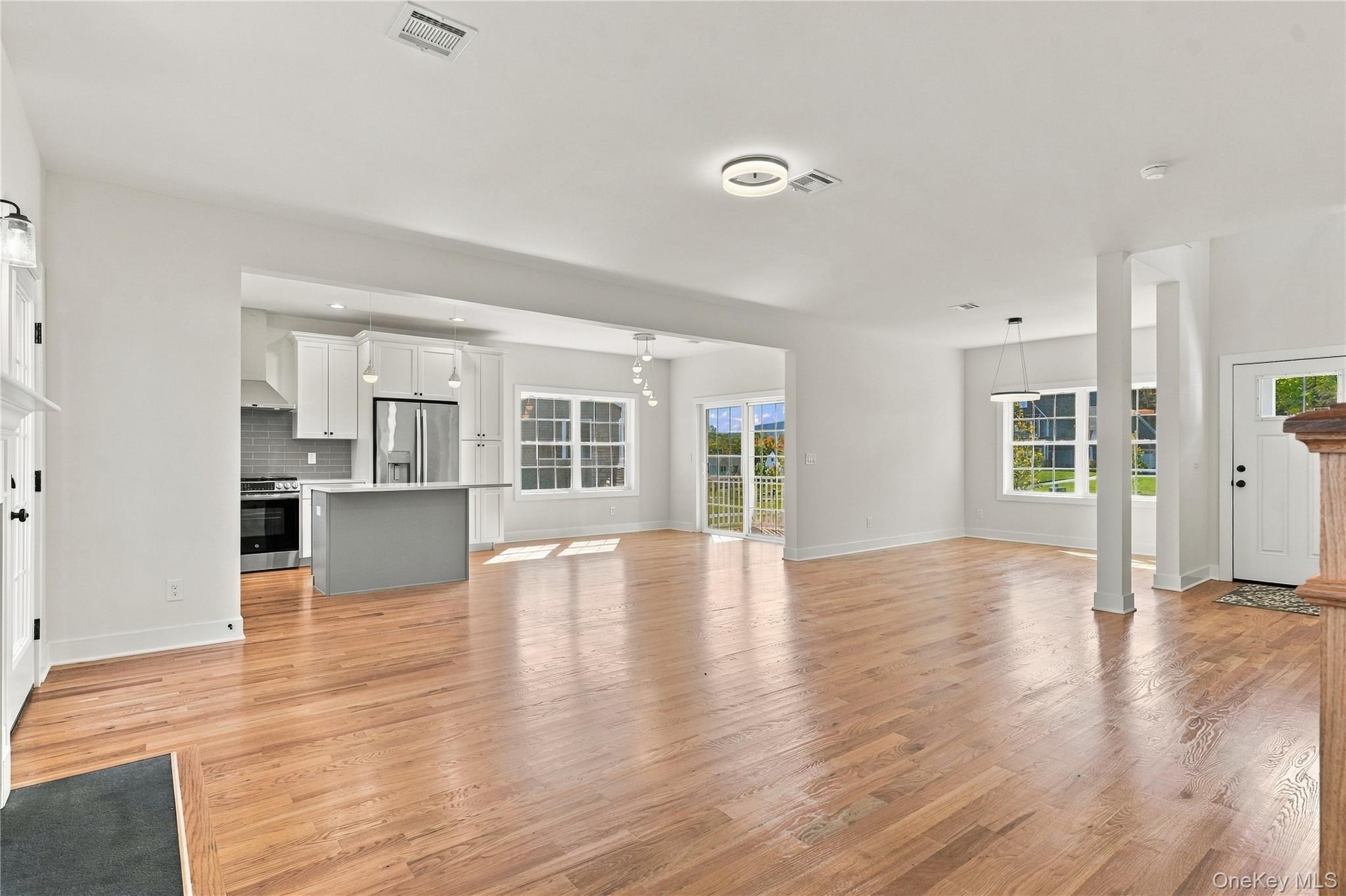 84 Frank Street Property Photo 11