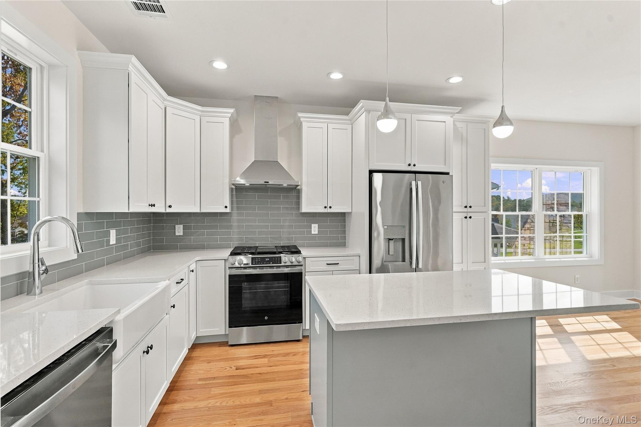 84 Frank Street Property Photo 15